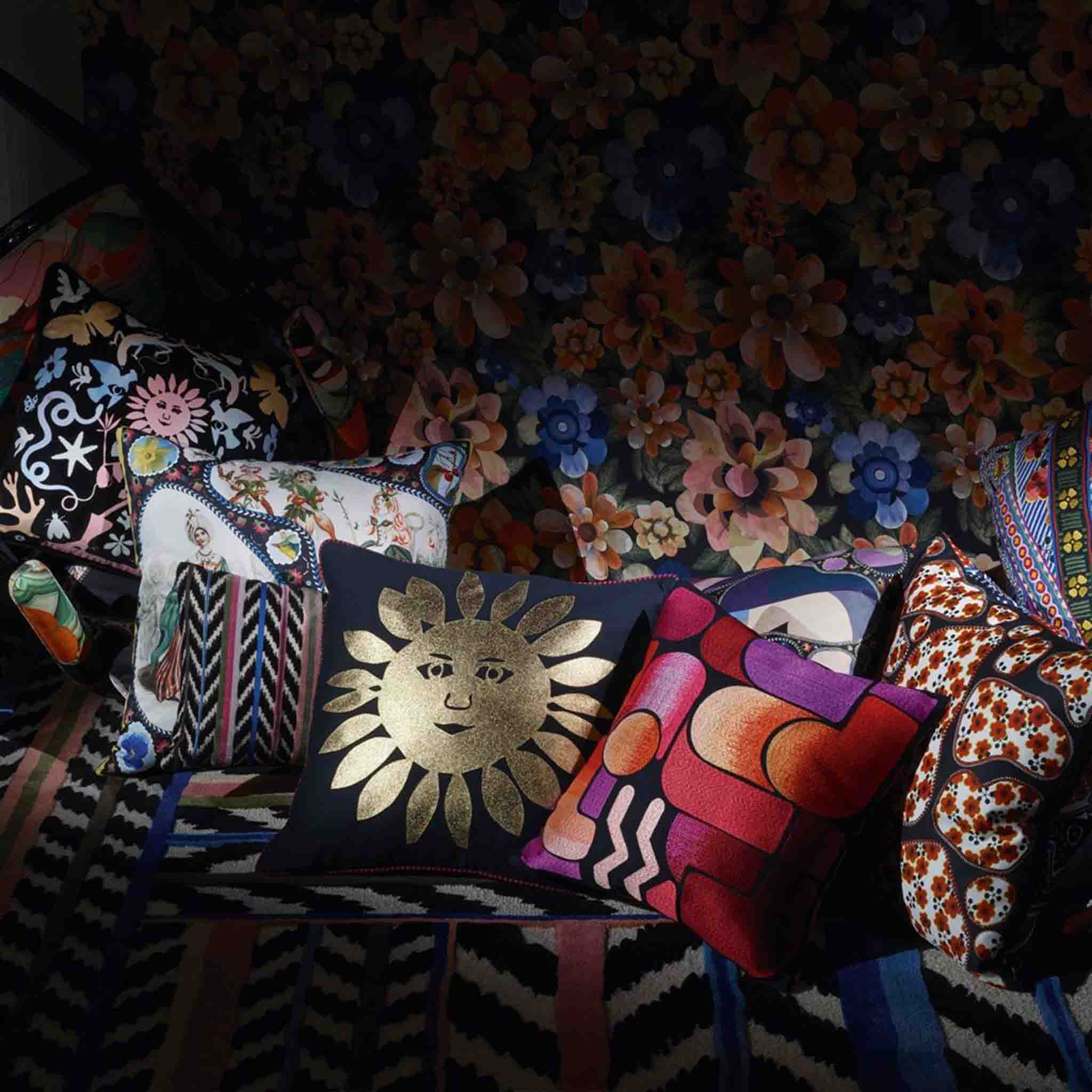 Kissen im Design von Christian Lacroix mit verschiedenen Motiven