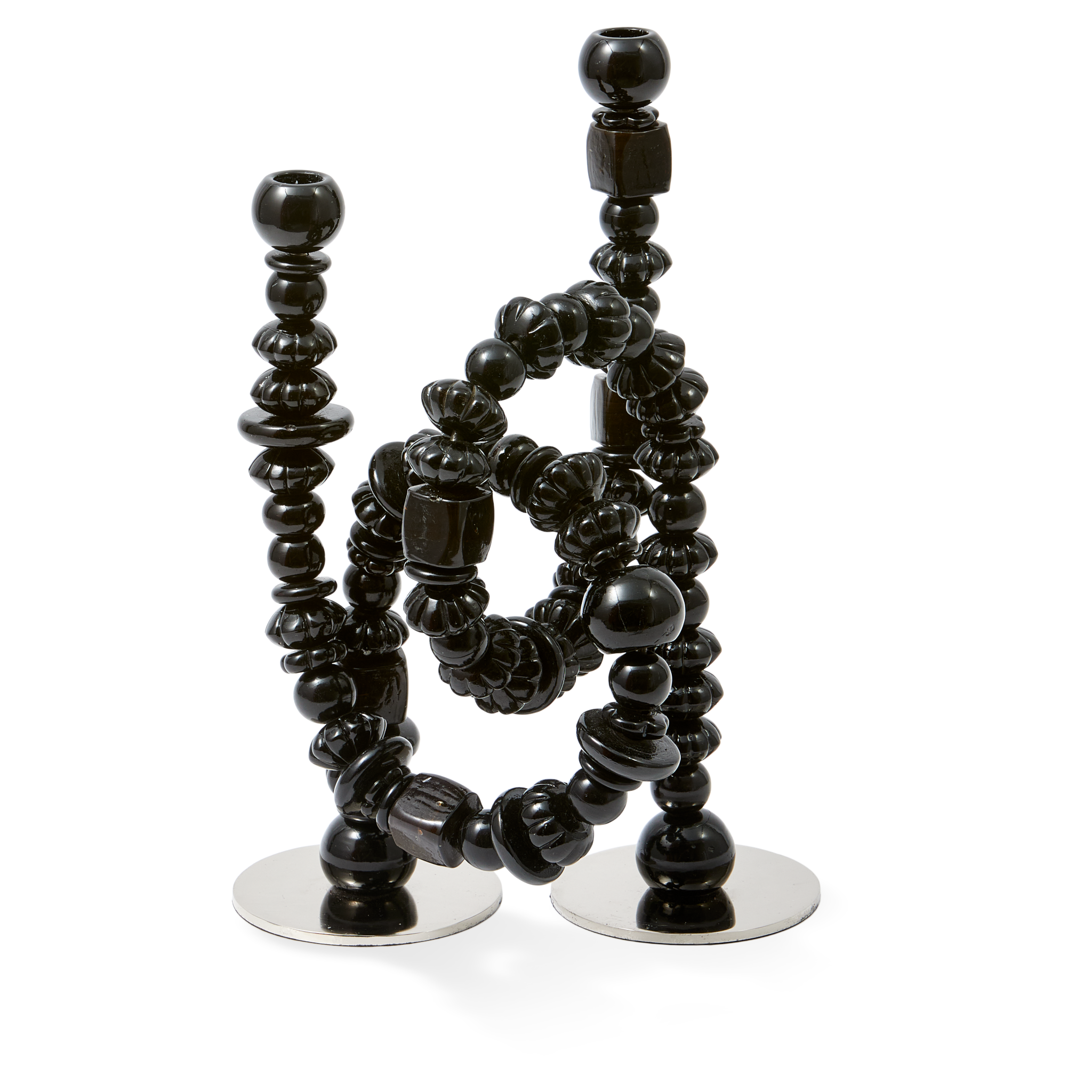 Beads-Kerzenhalter von Pols Potten auf einem Tisch arrangiert