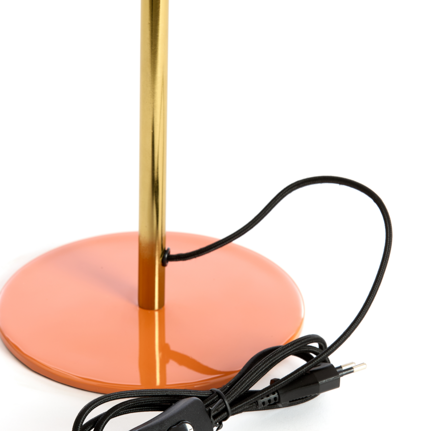 Tischleuchte SURIN von Light & Living, Detailansicht des Lampensockels.