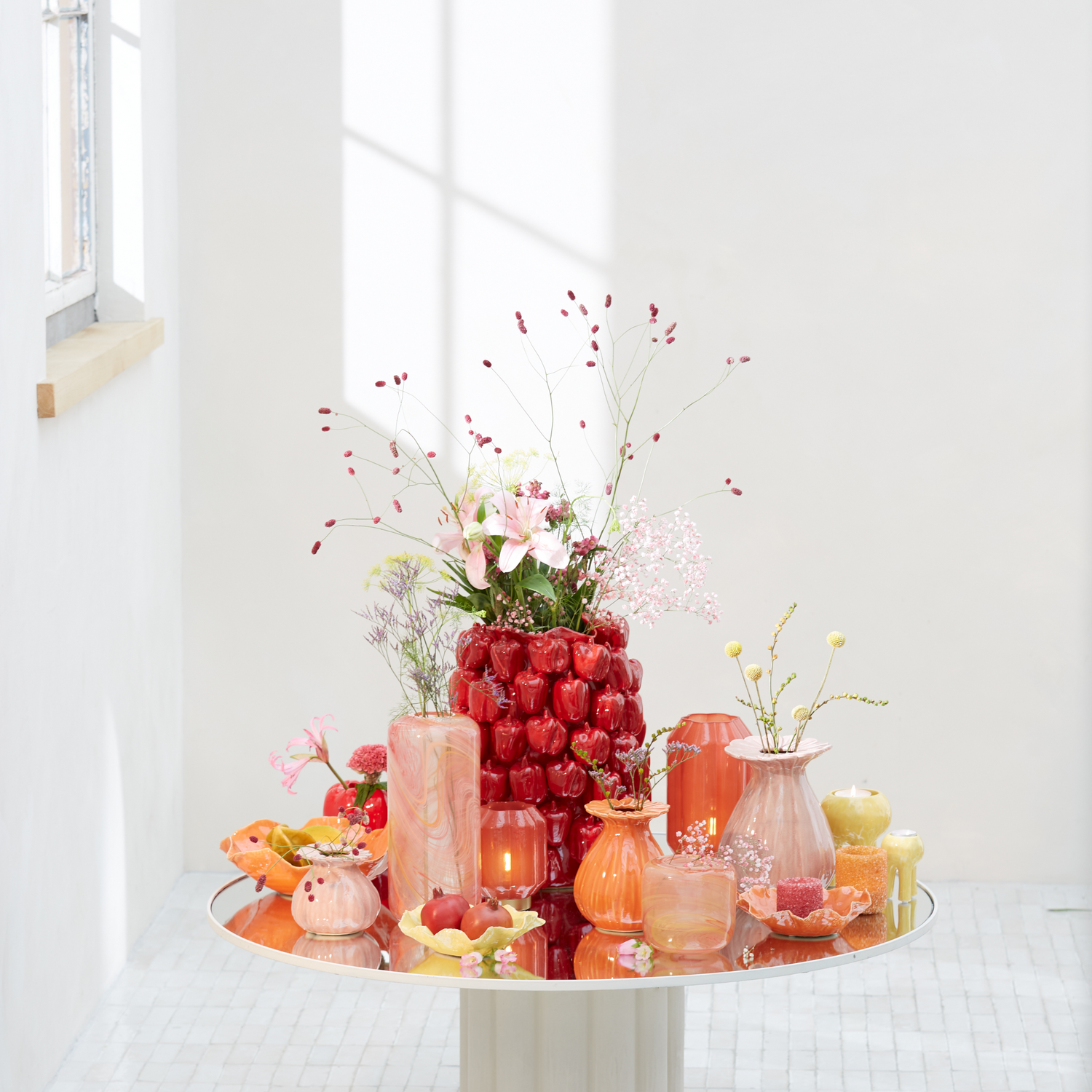Keramikvase BELLPAPPER in leuchtendem Rot von Light & Living