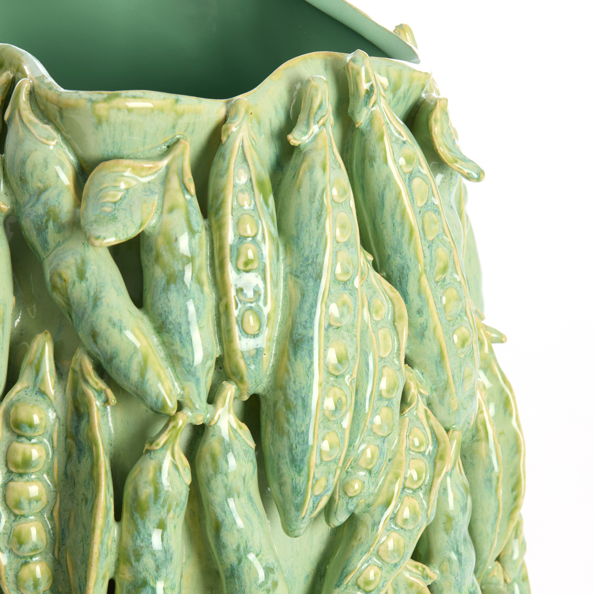Detailansicht der einzigartigen Textur der FABA Minzgrün Vase.