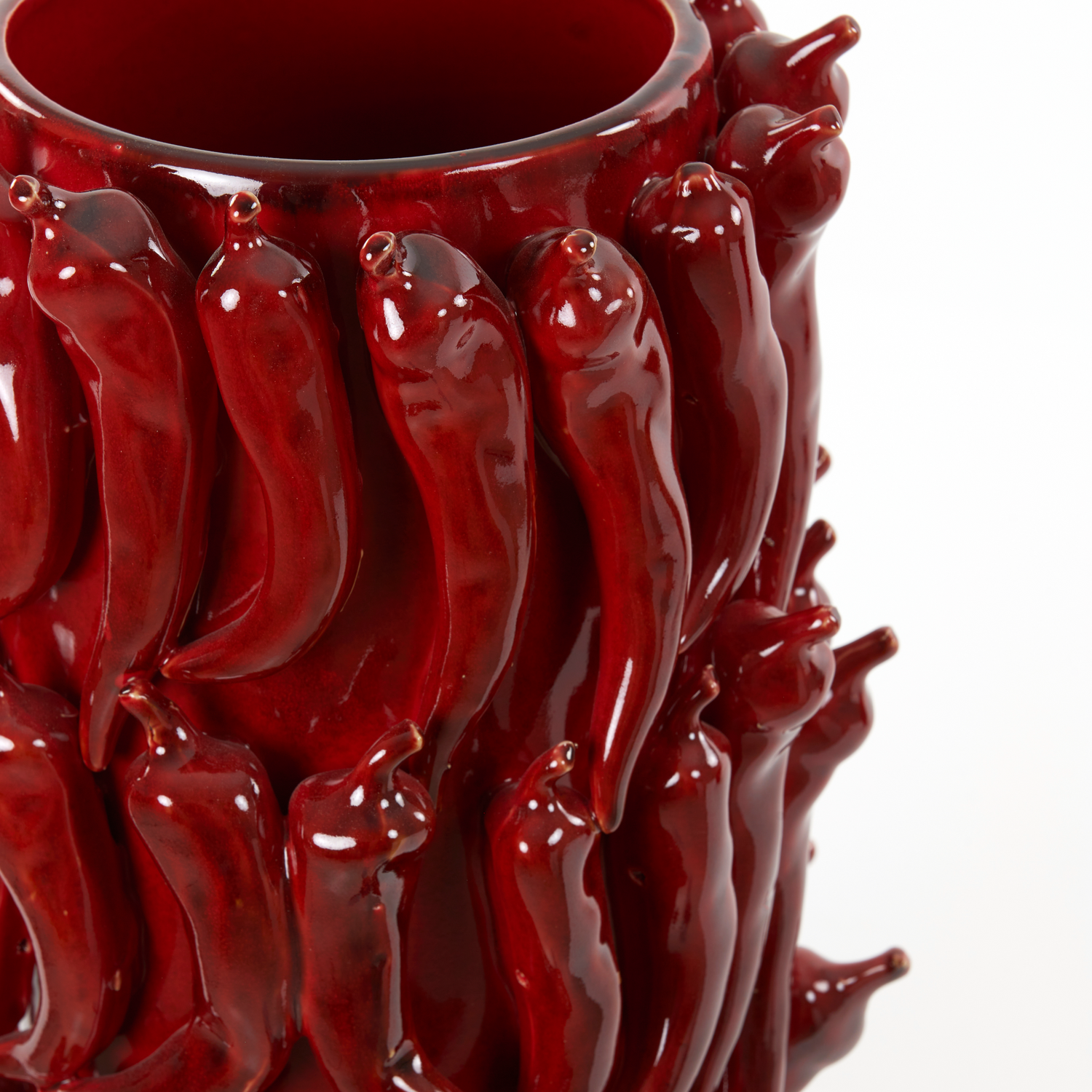 Detailansicht der roten PEPPER Vase