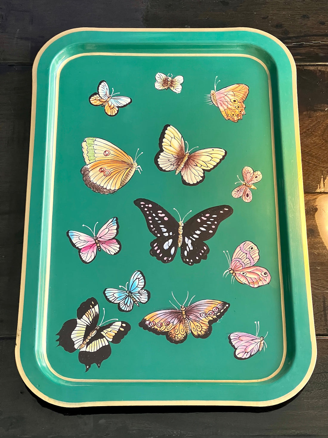 Handbemaltes Tablett „Butterfly Garden“