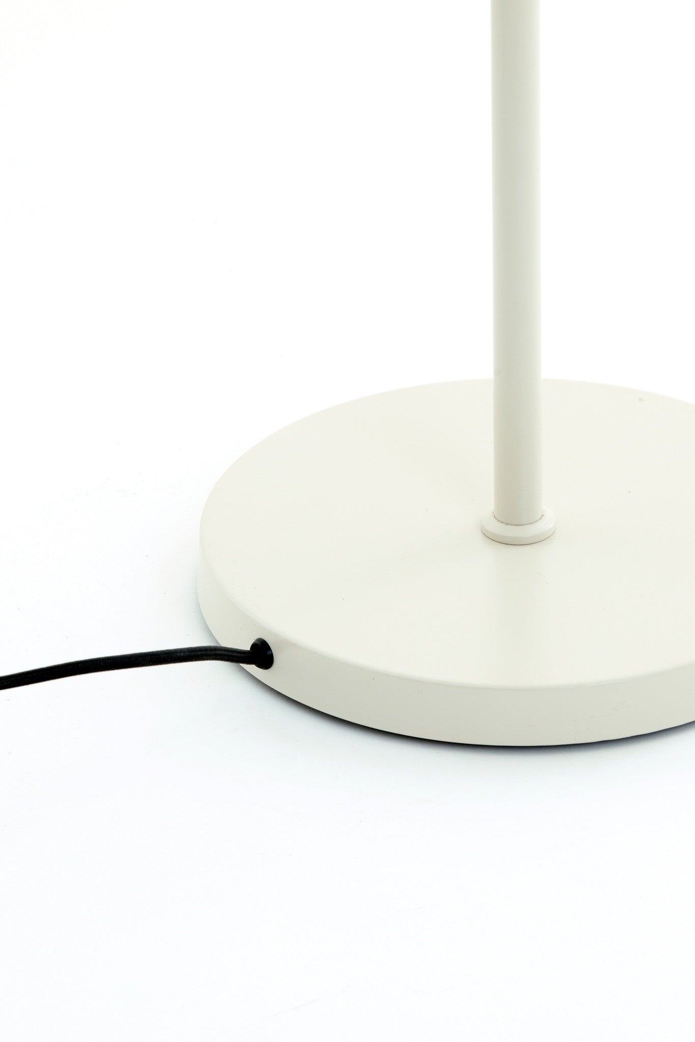 Hochwertige Stehleuchte BENIGNO beige, 155,5 cm hoch