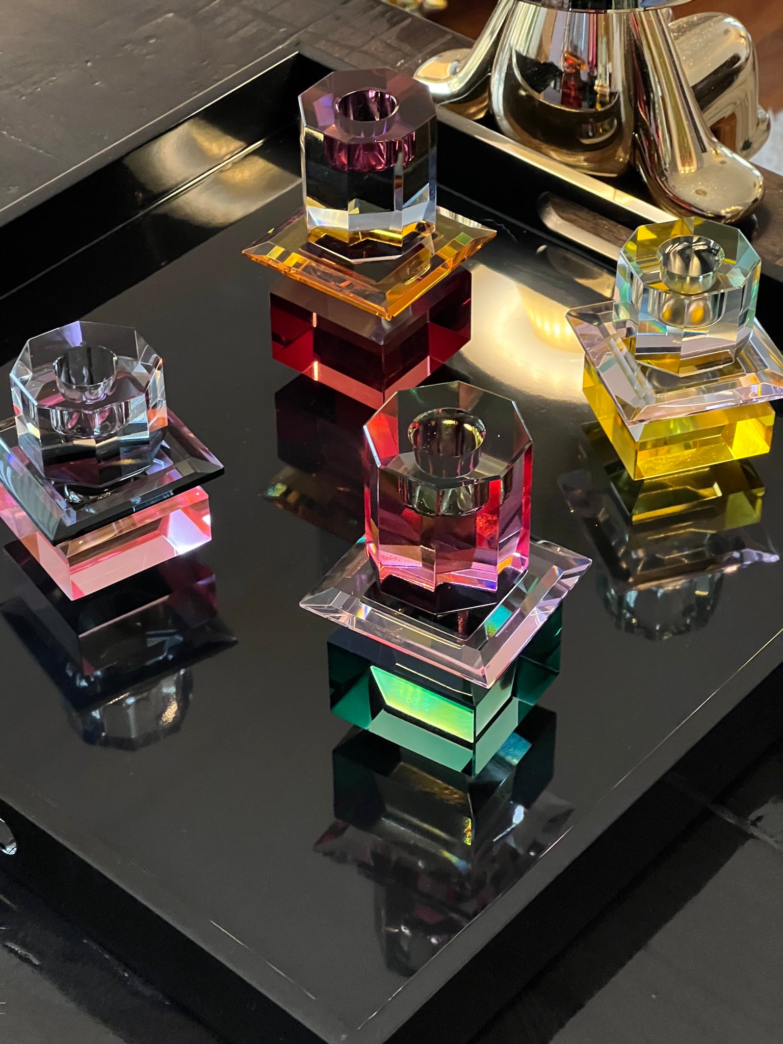 Crystal holder LUMINA in pink/yellow/light mint