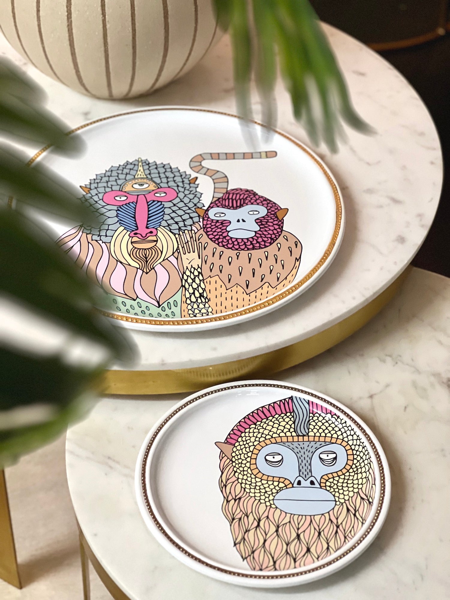 PRIMATES decorative plate from Bosa, ceramic, G2, ø40 cm