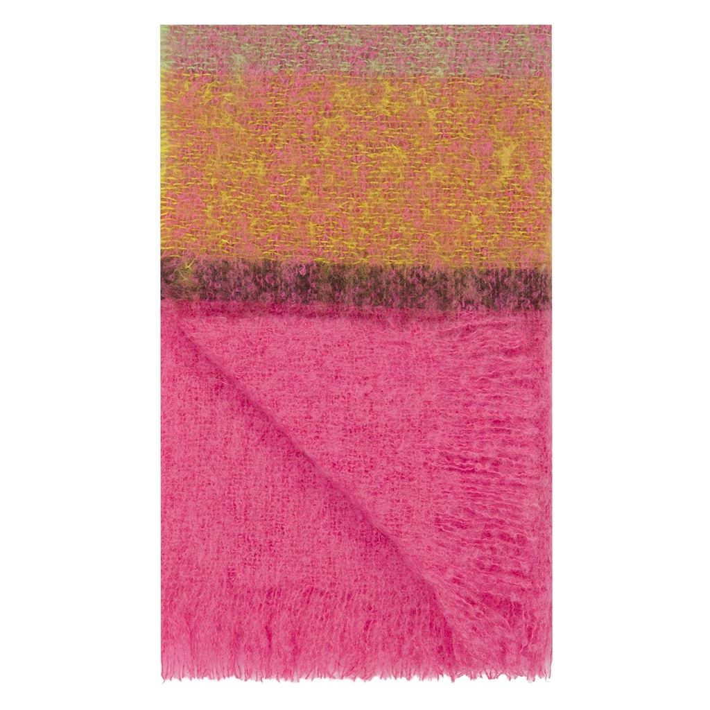 Mohair wool blanket MIKOME FUCHSIA by Designers Guild GutRaum8