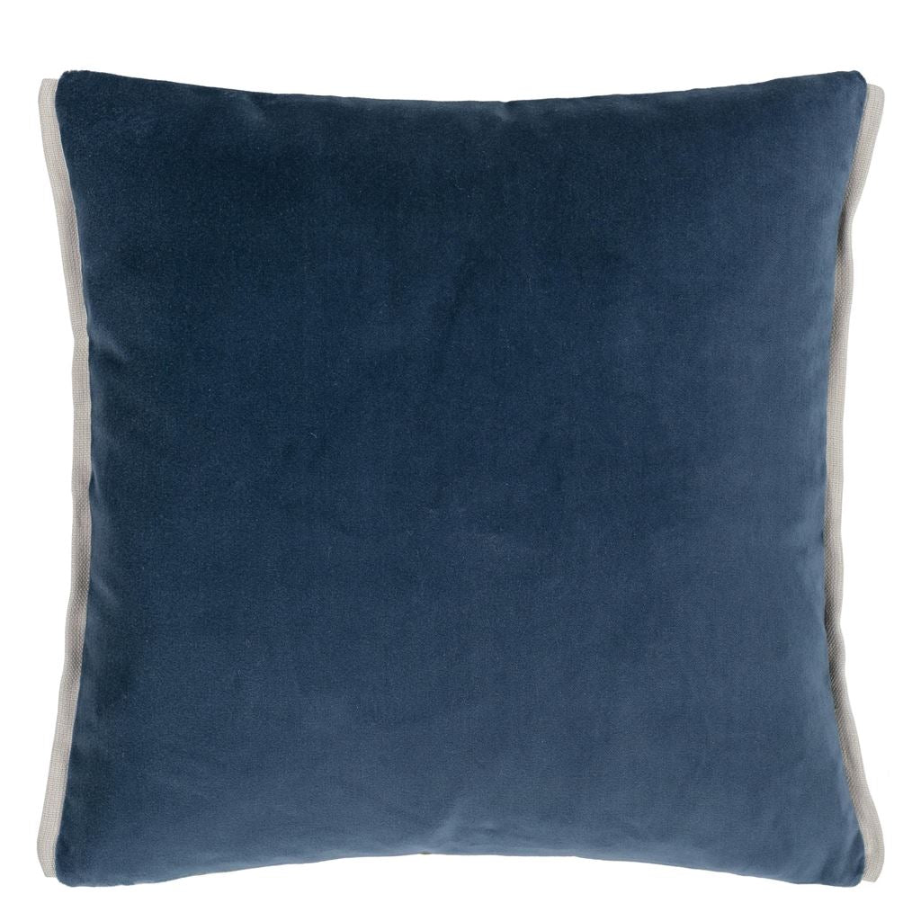 Kissen VARESE PRUSSIAN & GRASS der Marke Designers Guild