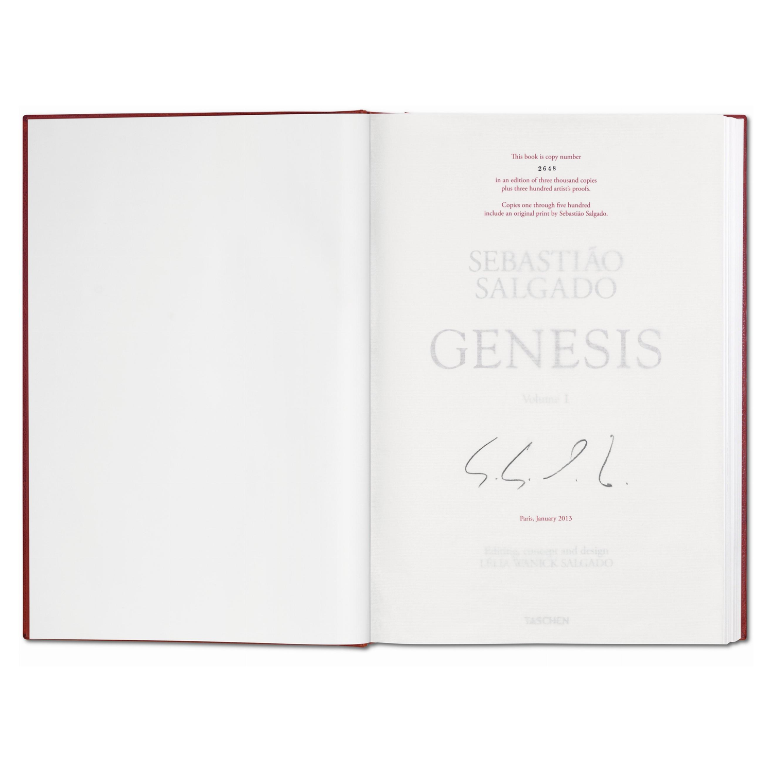 Signierter Silbergelatine-Print von Sebastião Salgado neben dem geöffneten GENESIS-Band