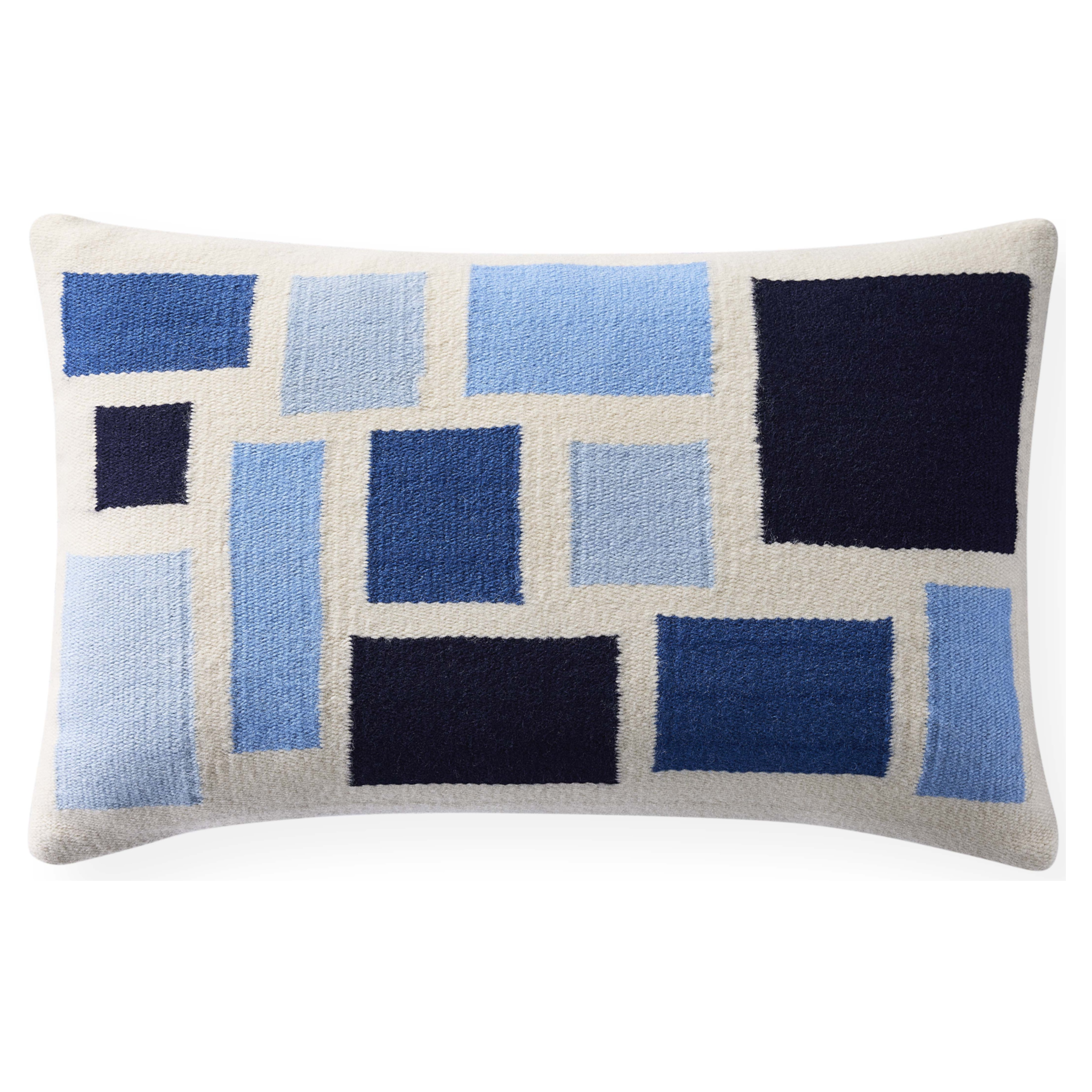 Rechteckiges Kissen mit Blockmuster in Blau von Jonathan Adler.