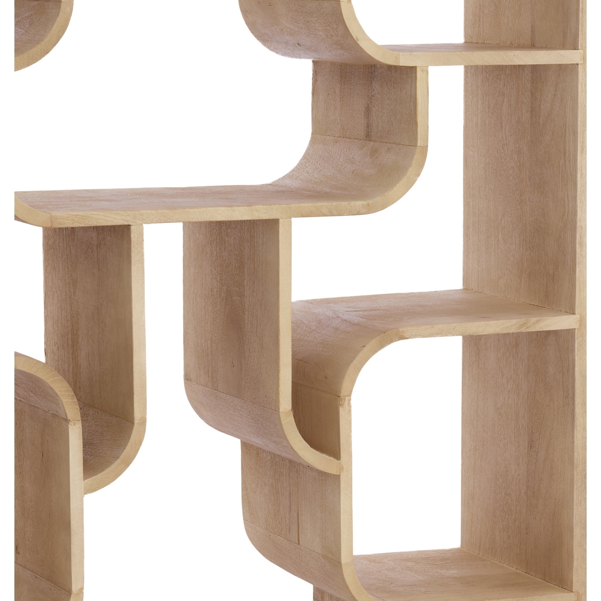 Standregal aus hellem Holz im luftigen, modernen Look