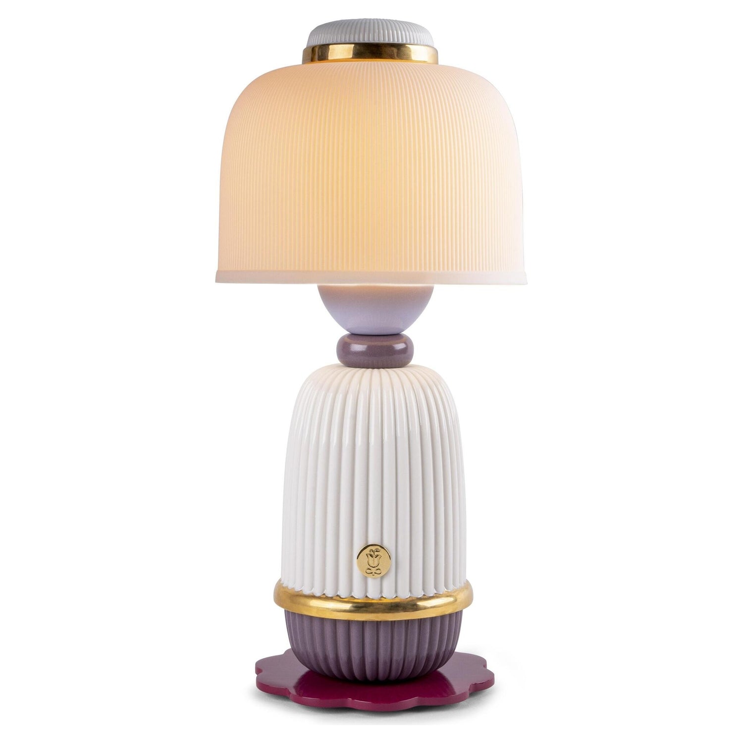 Kokeshi Lamp - Cream als stilvolle Porzellanlampe im Wohnraum