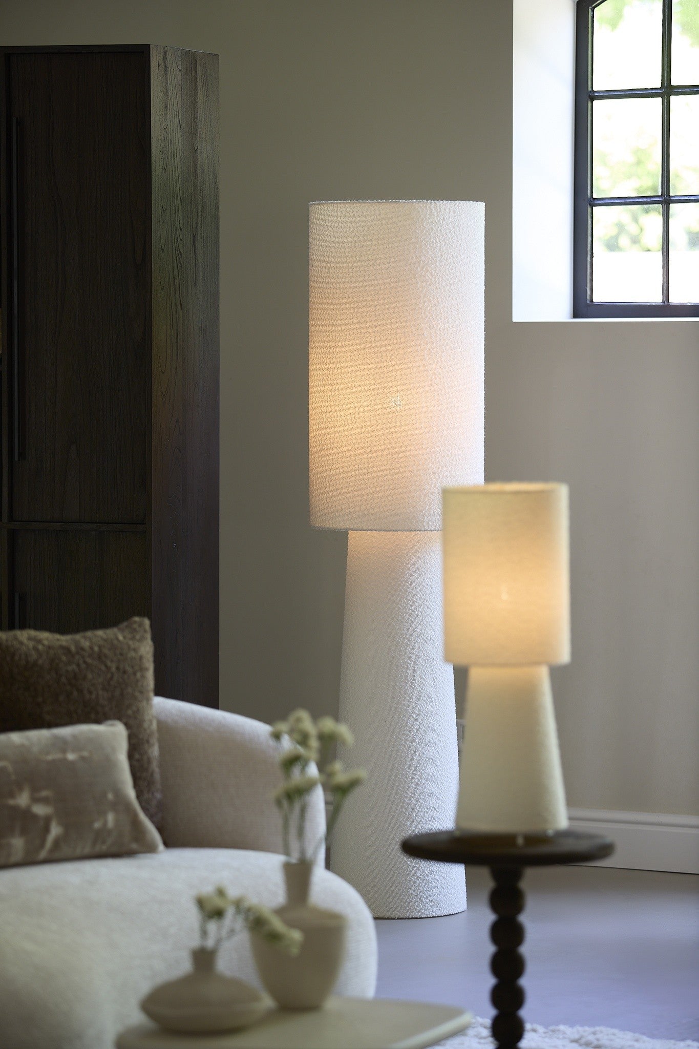 Elegante Stehleuchte Ø40x165 cm MIKKEL bouclé crème aus Bouclé