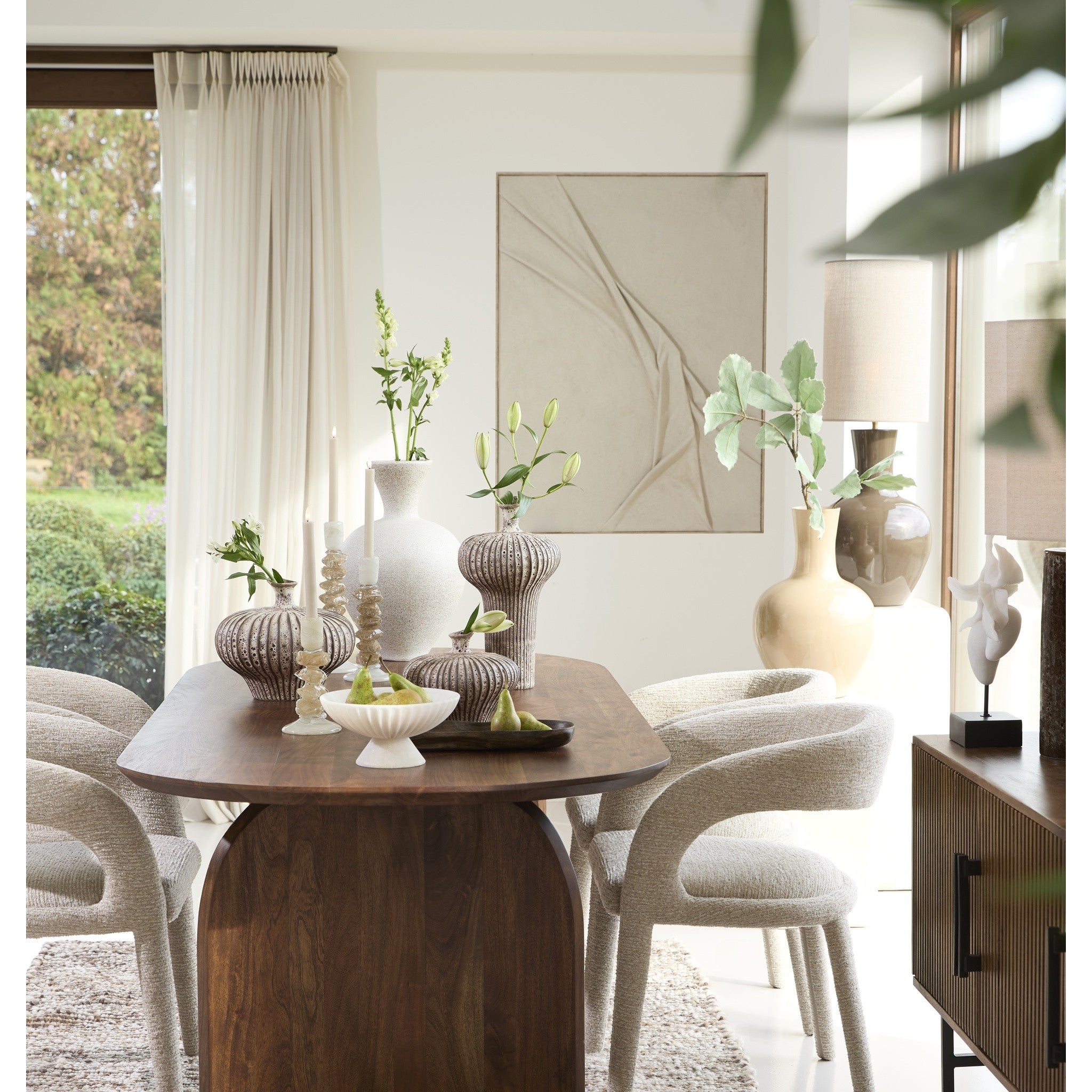 Moderner Esszimmerstuhl KYRAN in Beige mit weicher Polsterung