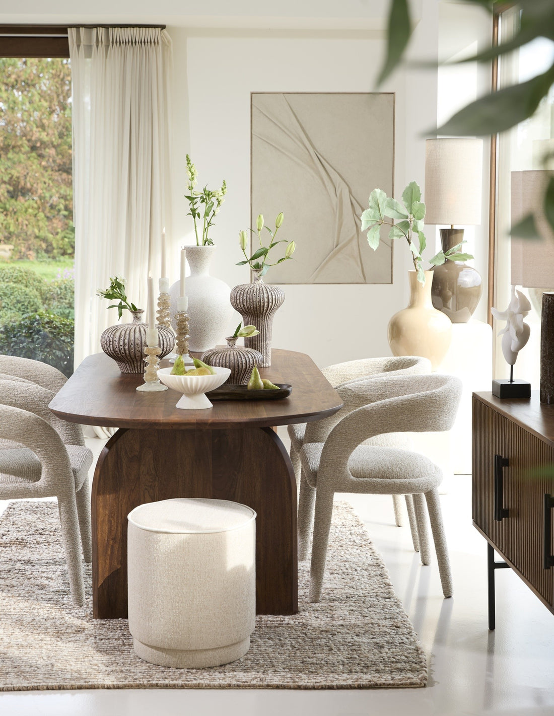 Sitzhocker mit zylindrischer Form für Wohnzimmer oder Schlafzimmer