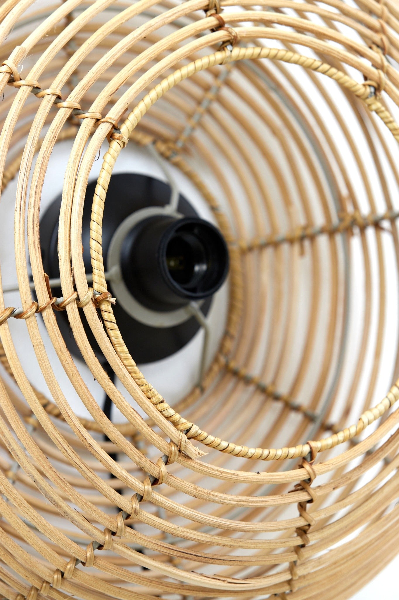 Runde Wandleuchte MILAN Rattan naturell für Wohnzimmer