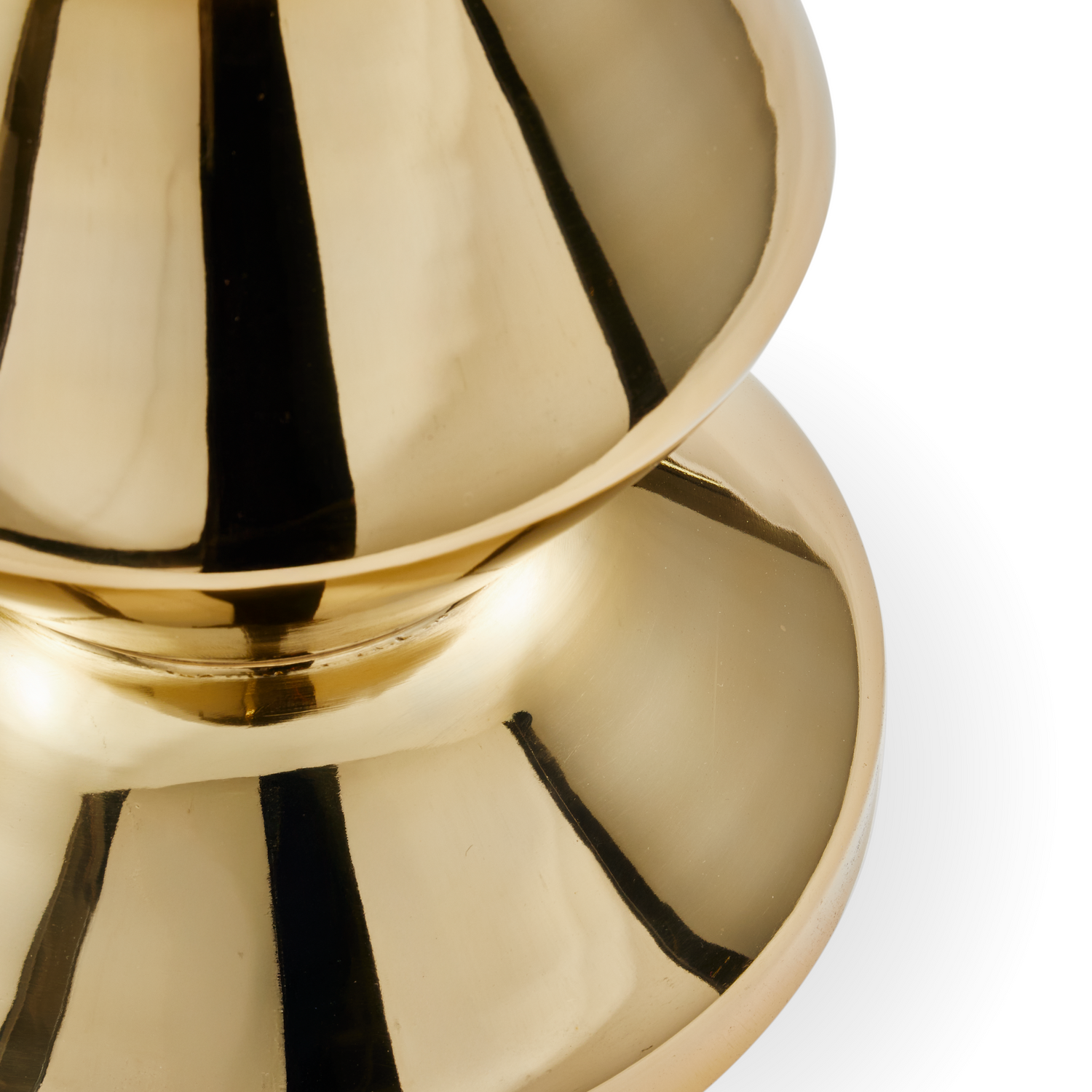 Moderner Hocker Zig Zag Metal aus recyceltem Metall