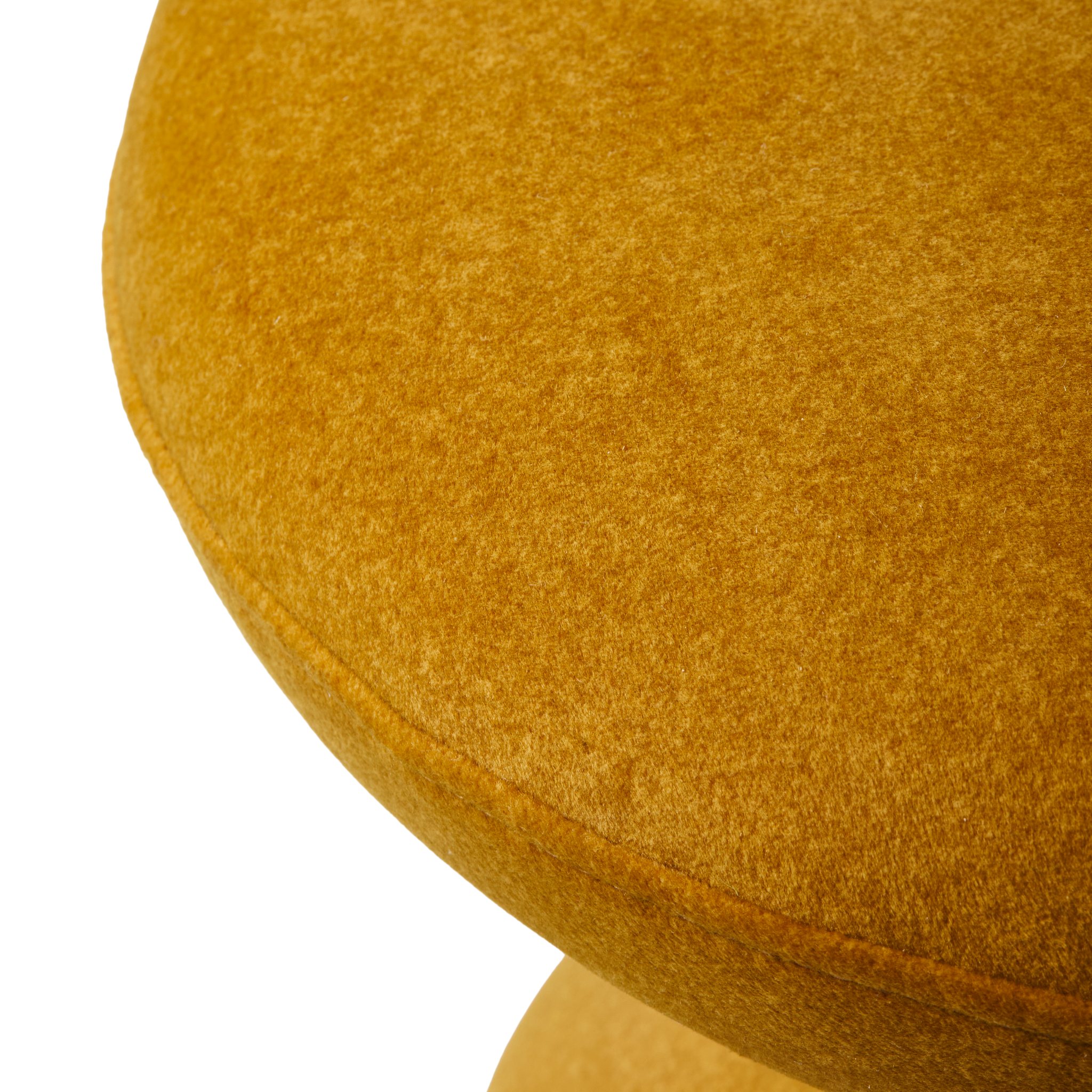 Leuchtend gelber Hocker mit textiler Oberfläche und Kurvensilhouette