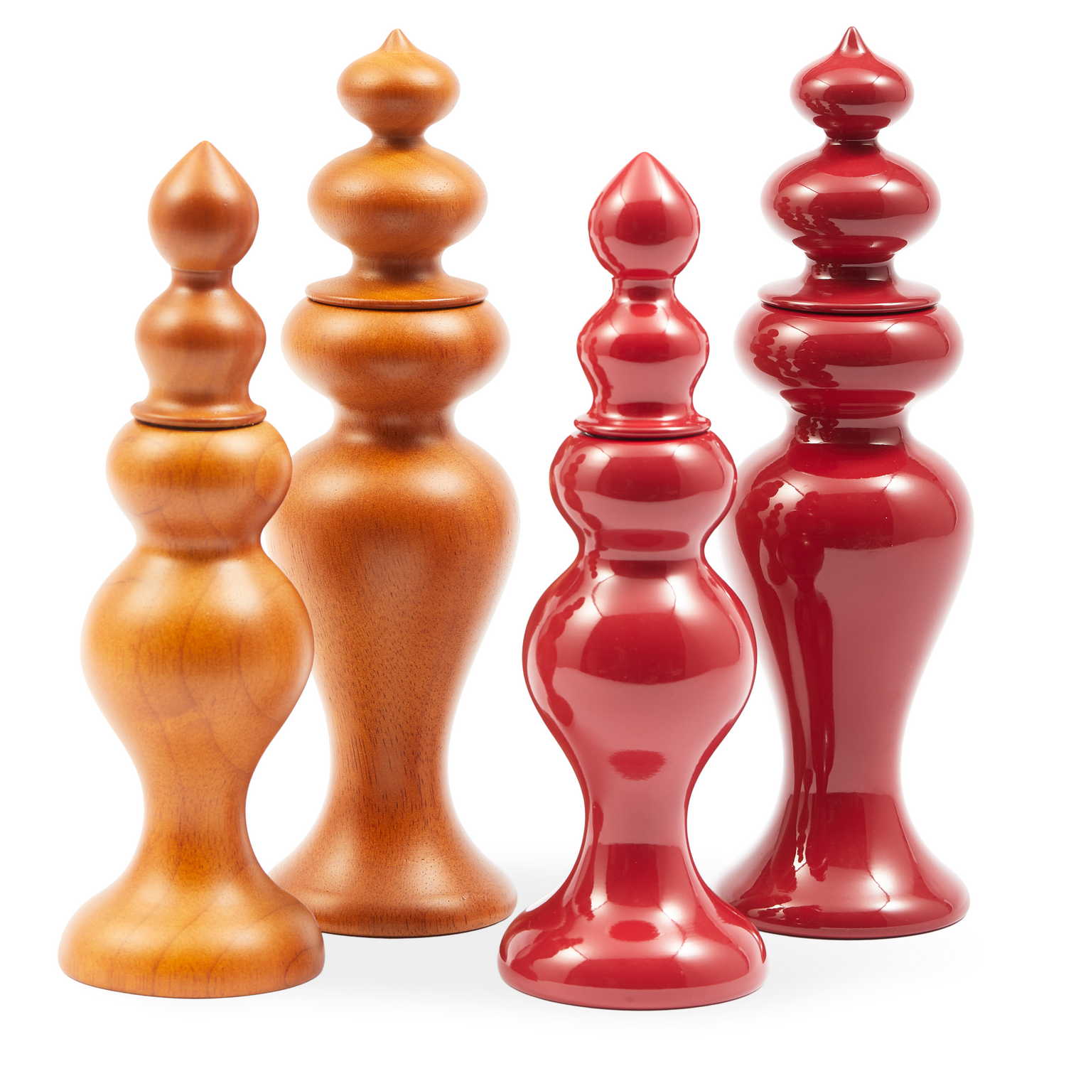 Verspielte Silhouette der GRINDER SALT/PEPPER - M aus Holz in Rot.