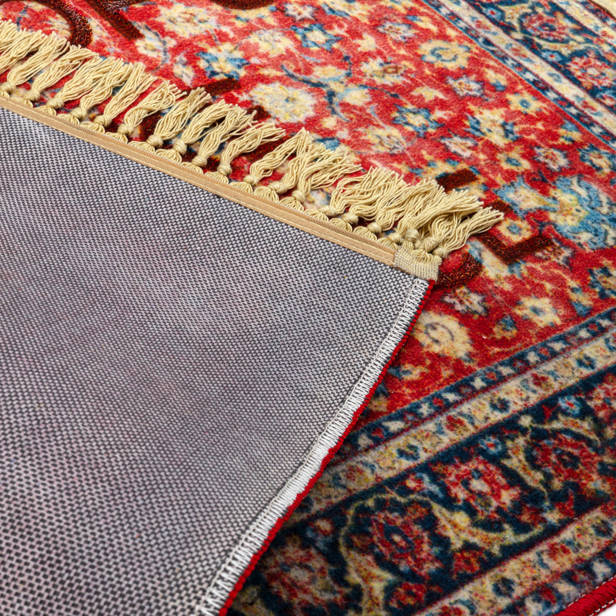 BURNT CARPET DIFFERENCE – Kunstteppich mit starker Botschaft