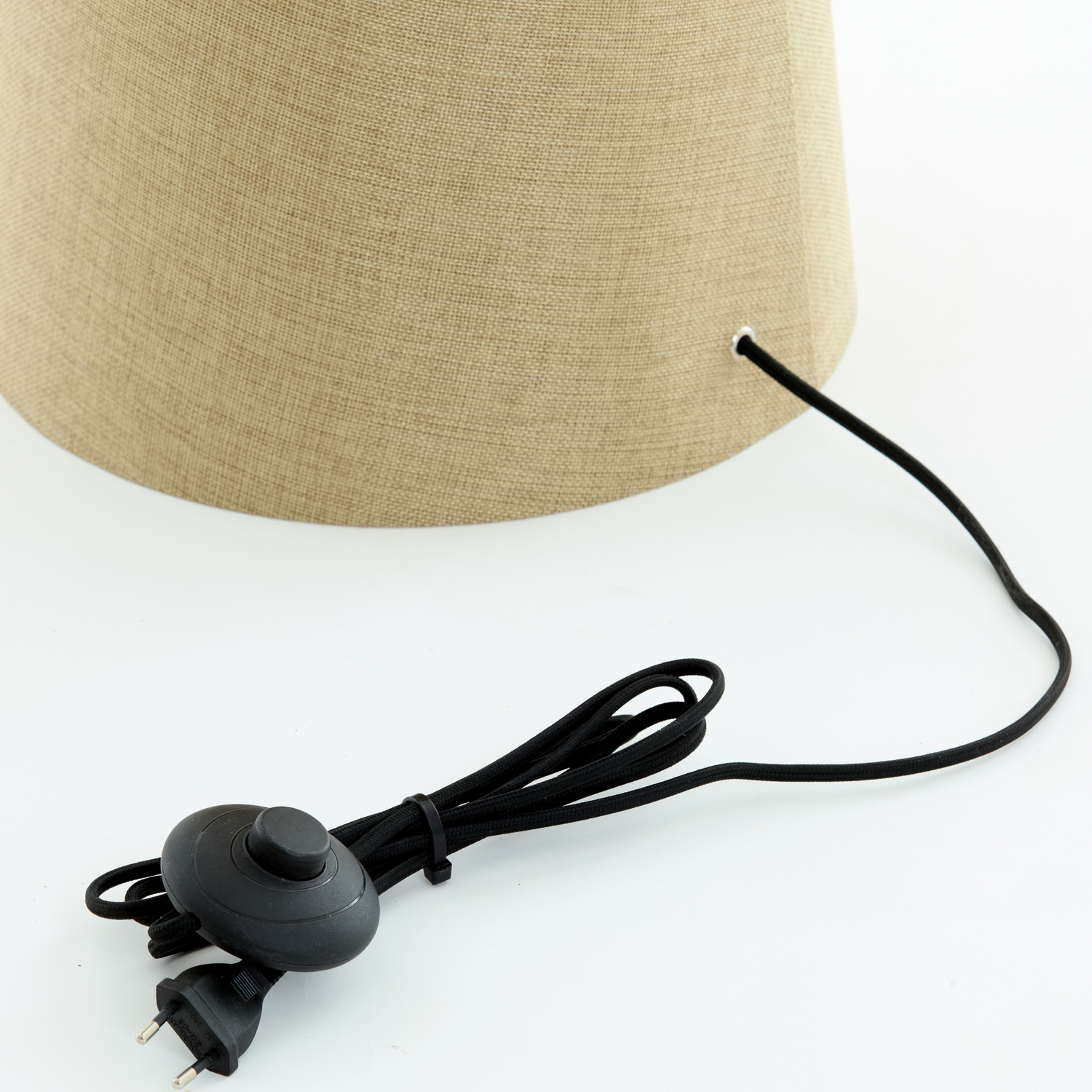 Zeitlose Wohnraumbeleuchtung von Light & Living