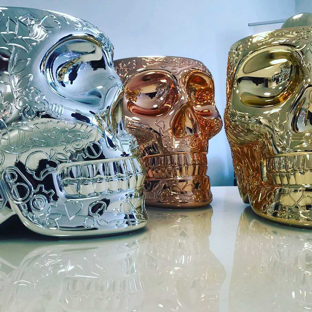 Stuhl & Beistelltisch MEXICO in Gold von Qeeboo