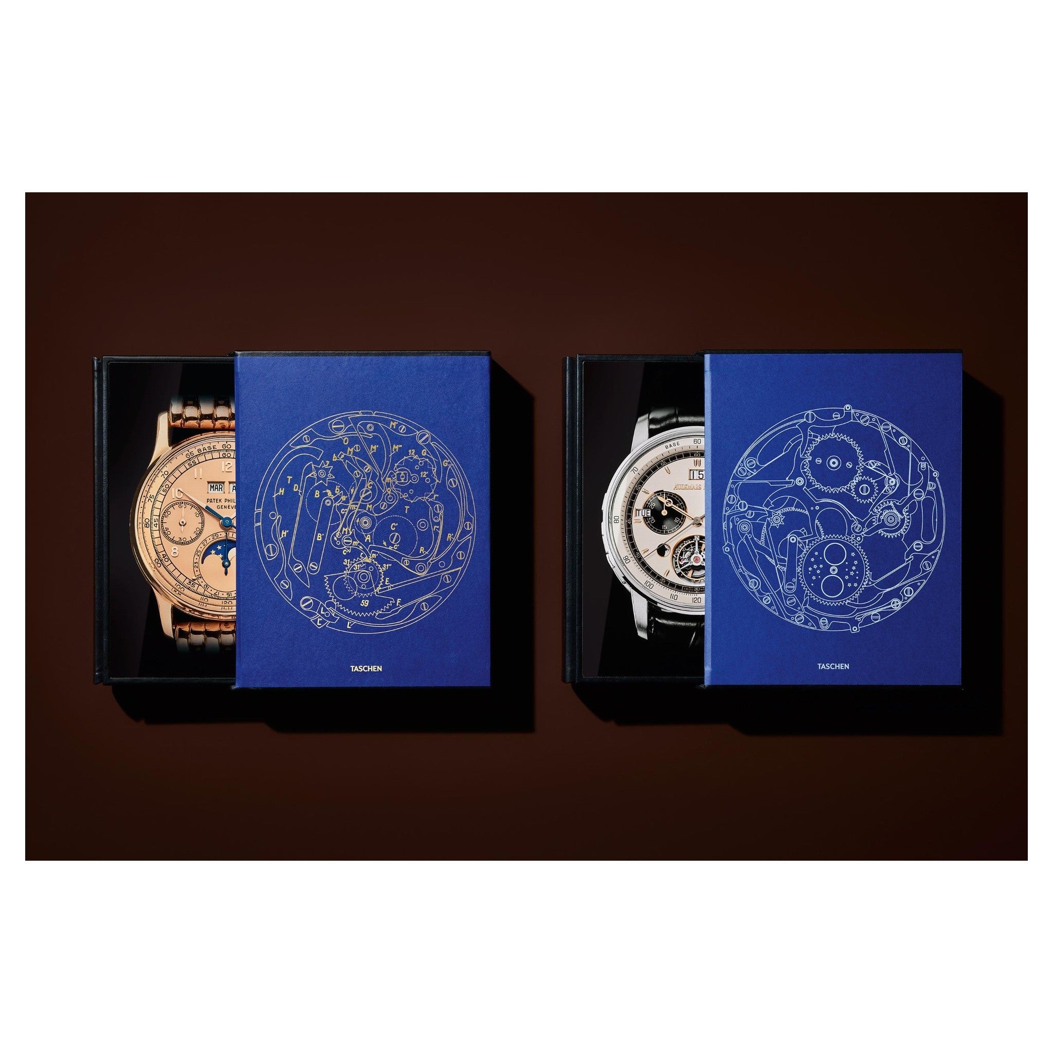 Schuber und Buch nebeneinander arrangiert auf minimalistischer Fläche.