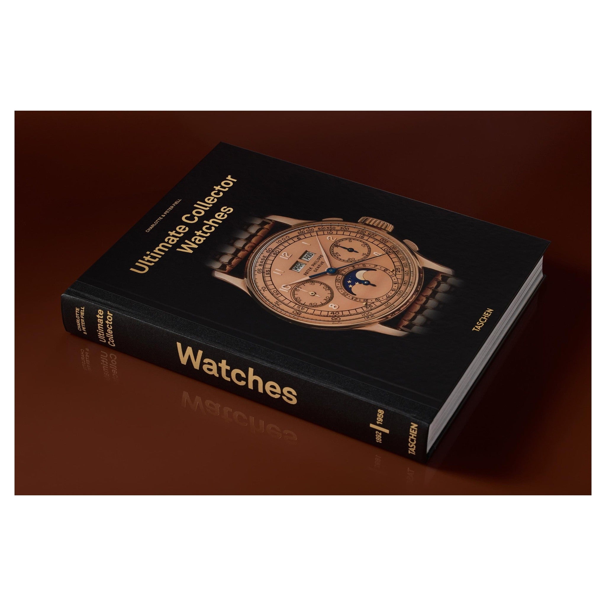 Kunstvoll graviertes Uhrengehäuse in Nahaufnahme