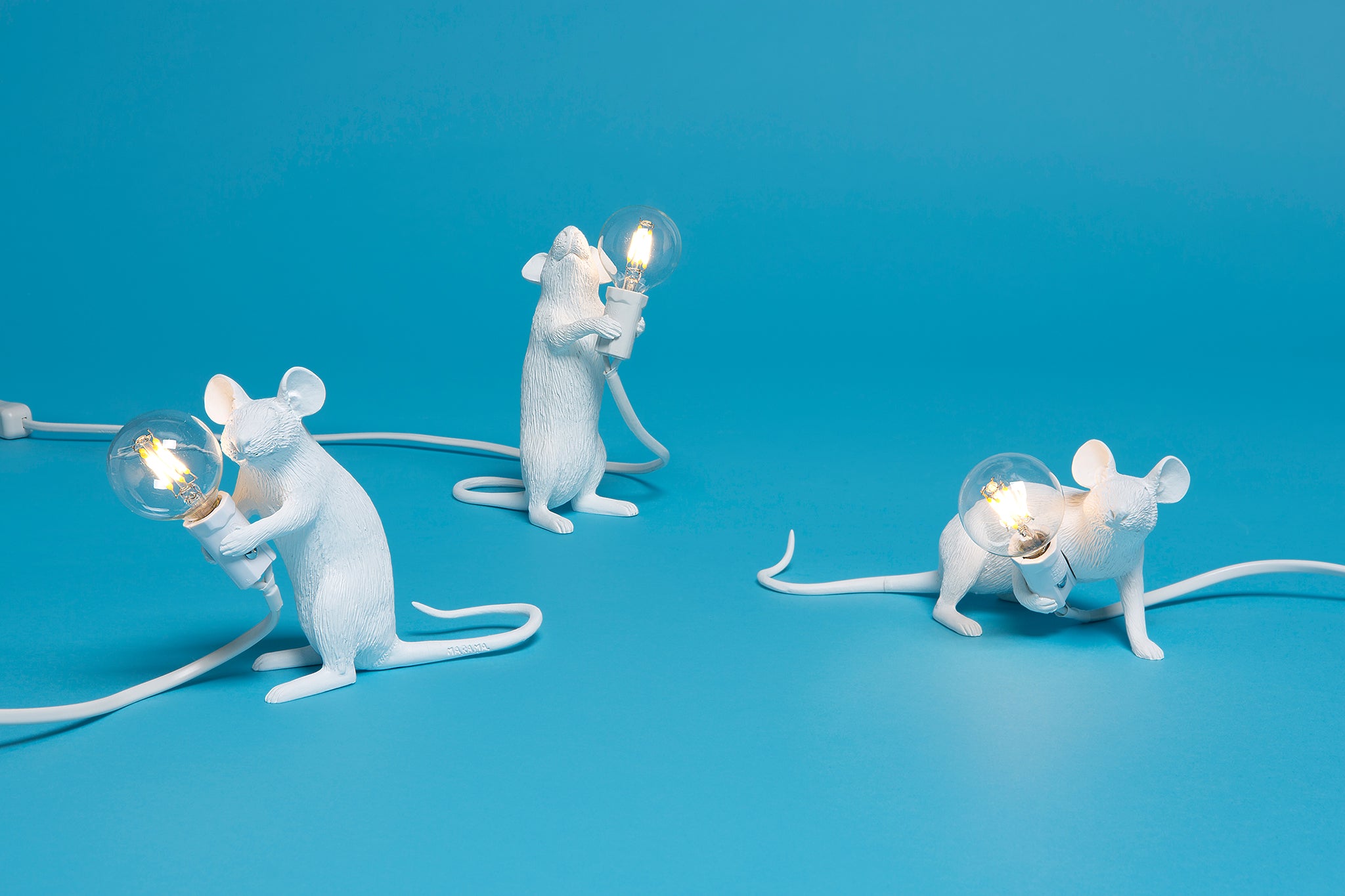 Tischlampe MOUSE STEP weiß von Seletti – ikonisches Design mit verspieltem Charakter