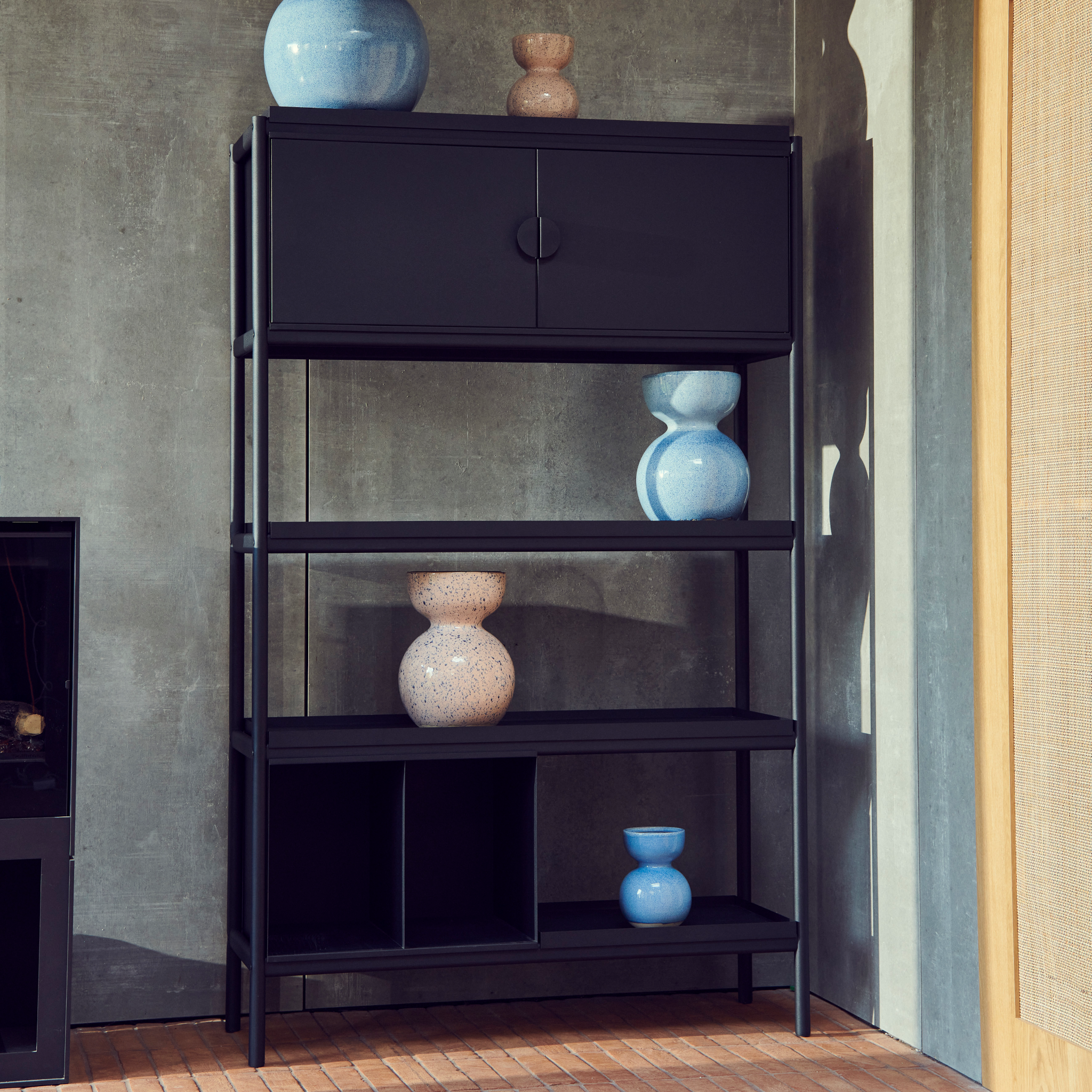 Design-Regal aus Metall von Pols Potten