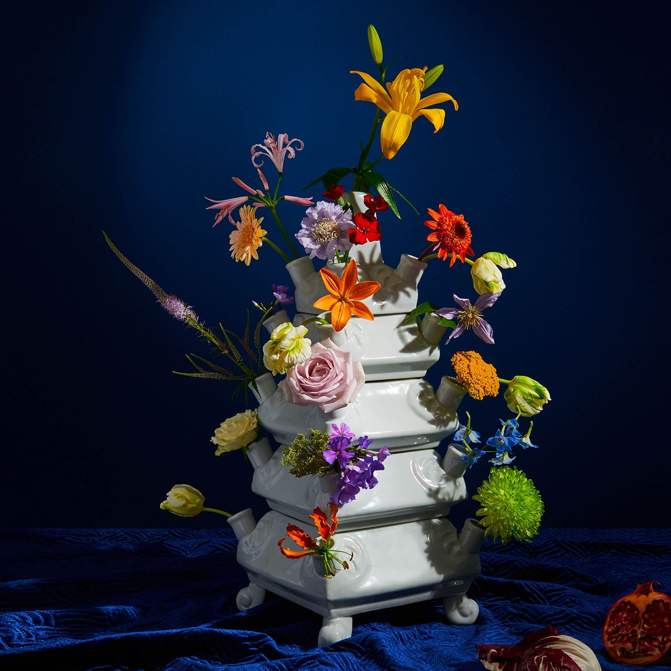 Vase Layer White – Zeitlose Designvase aus Porzellan von &k Amsterdam