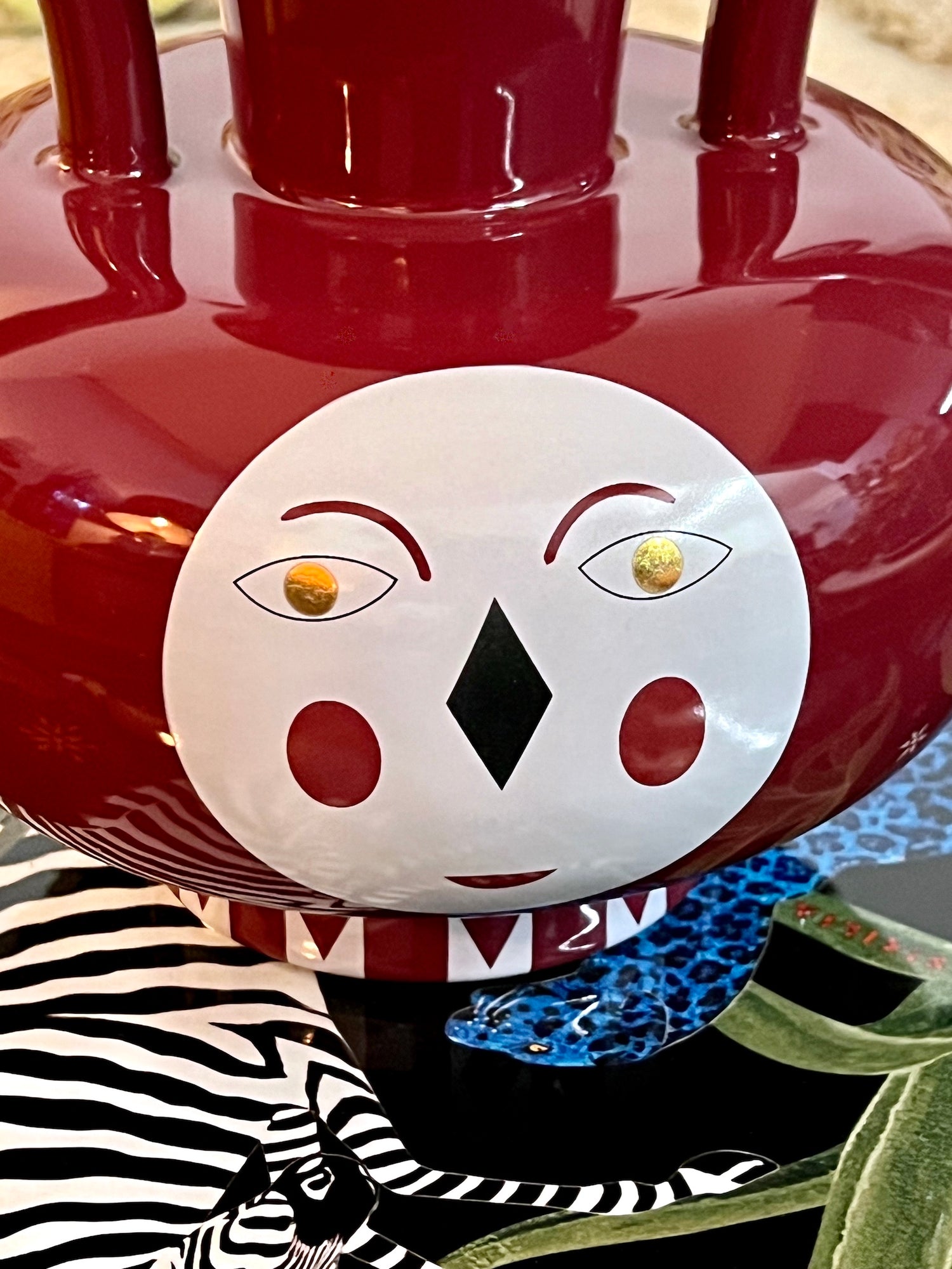 Raki Vase Glossy Bordeaux by Bosa