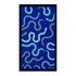 Blau gestreiftes Strandtuch mit Schlangenmuster von Jonathan Adler.
