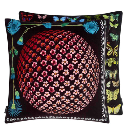 Kissen im Design von Christian Lacroix mit verschiedenen Motiven auf Vorder- und Rückseite