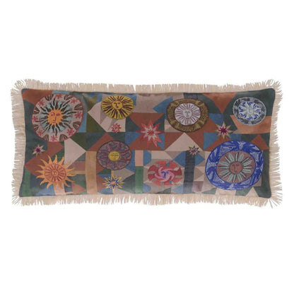 Kissen im Design von Christian Lacroix mit Sonnen in verschiedenen Farben auf der Vorderseite