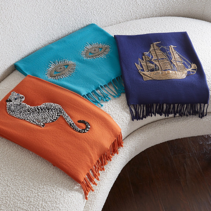 SHIP EMBELLISHED Decke in marineblau