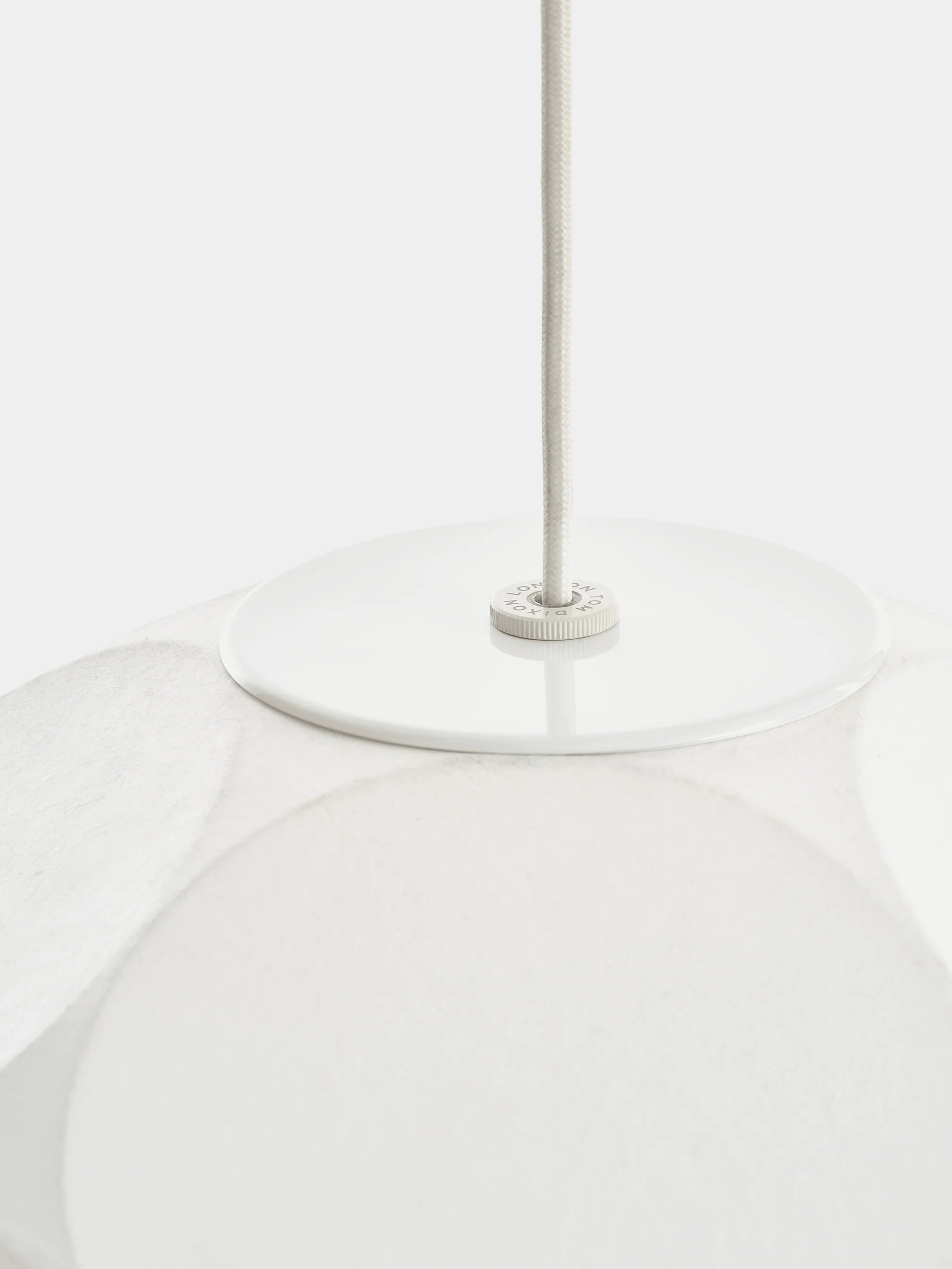 Atmosphärische Raumbeleuchtung durch Soft Large Pendant Pendelleuchte