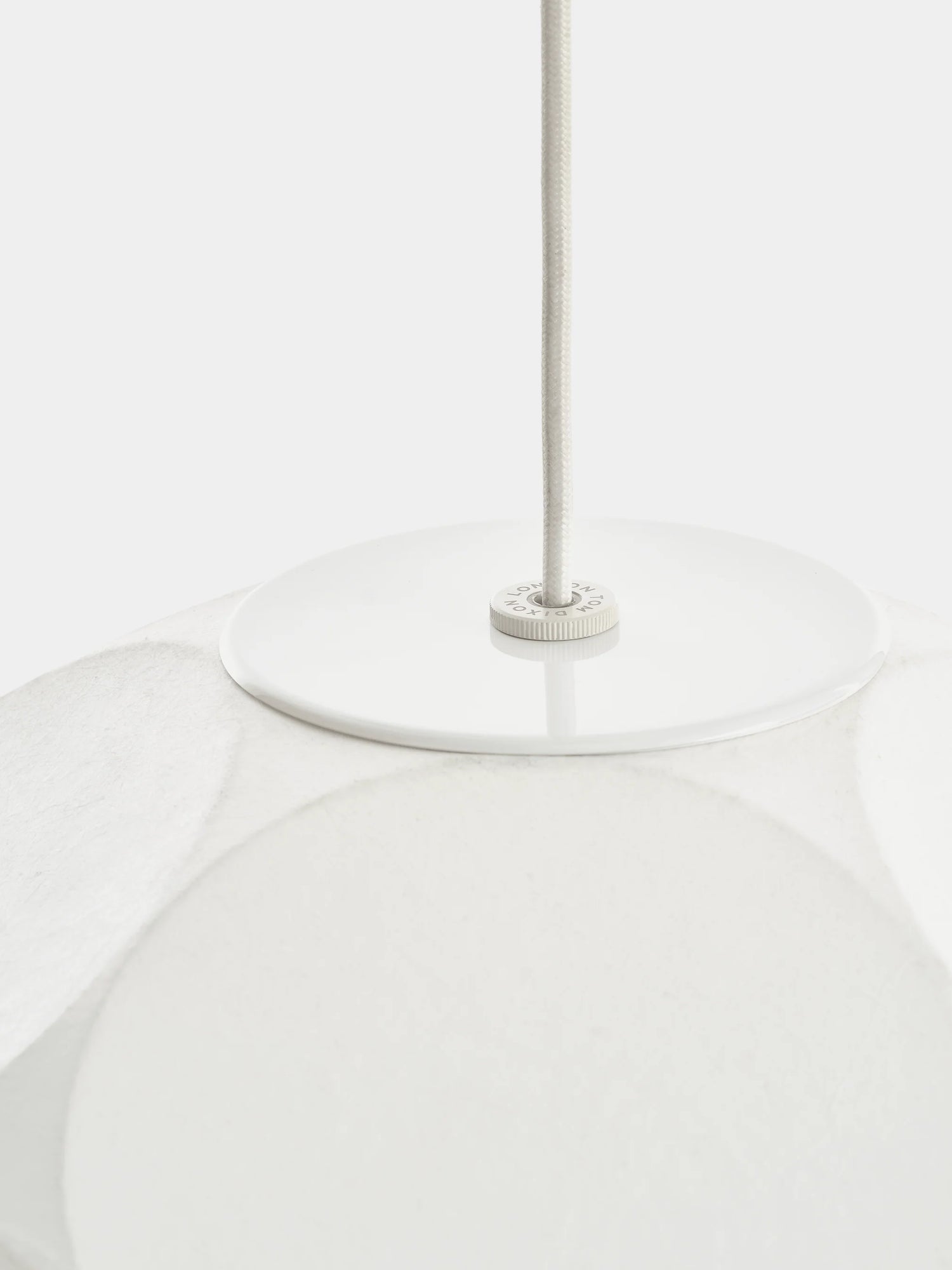 Sanft leuchtende Pendelleuchte mit gleichmäßigem Ambientelicht