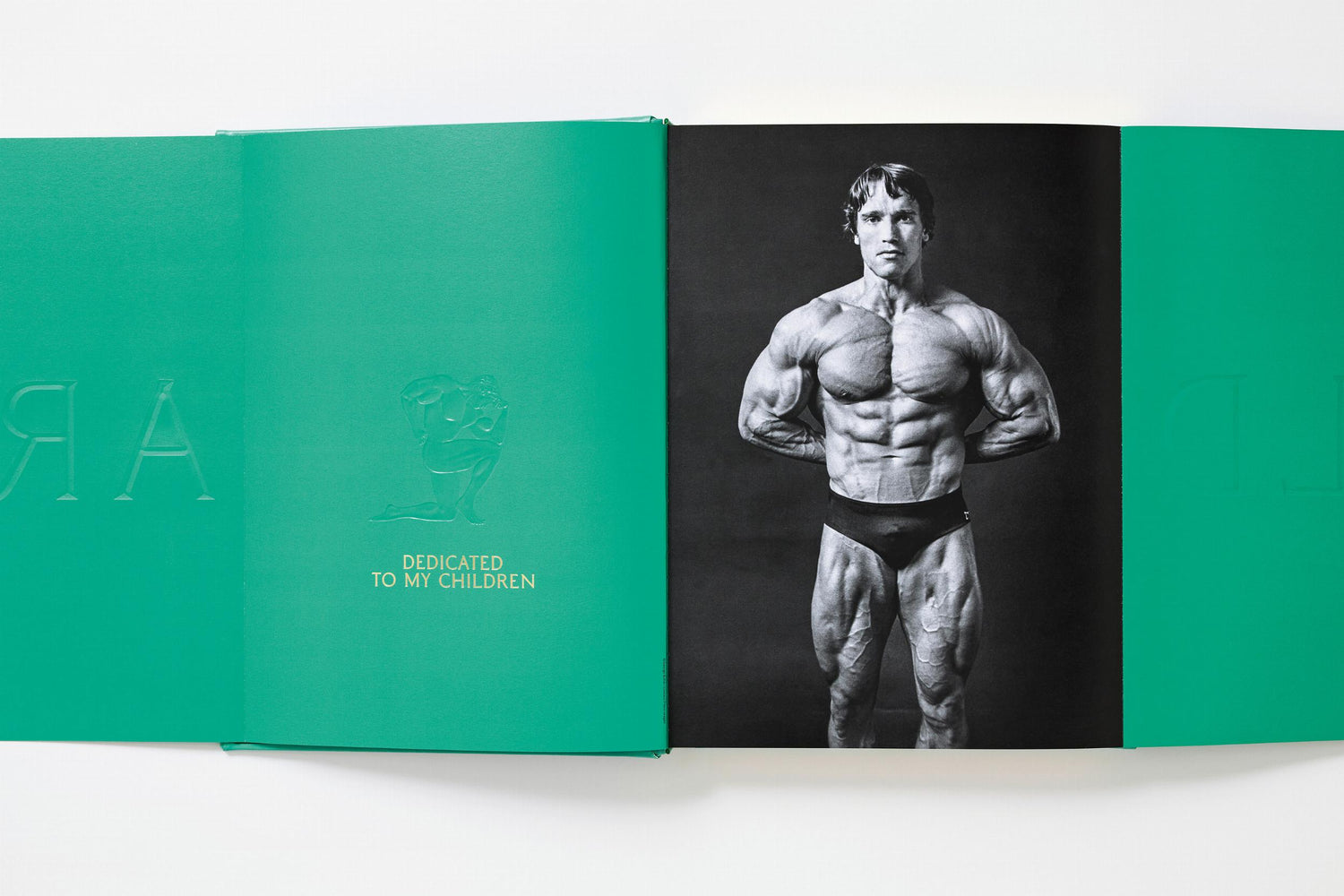 ARNOLD. Capitello Edition in XXL
Eine fotografische Hommage an Arnold Schwarzenegger