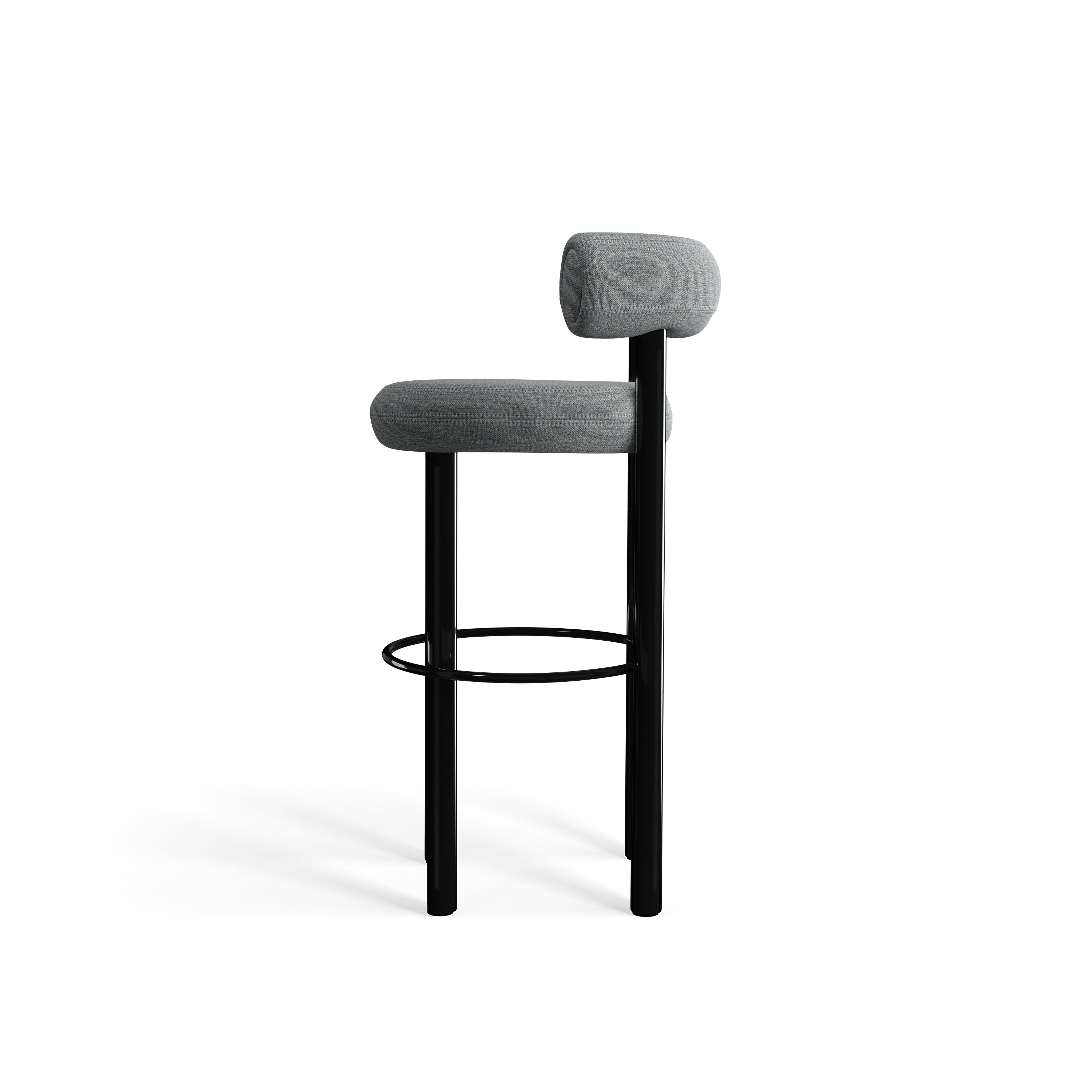 Fat Bar Stool 75 cm – Barhocker mit schwarzem Stahlgestell &amp; Kvadrat Hallingdal Mid Grey von Tom Dixon