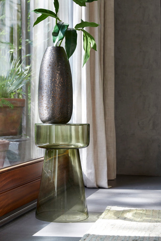 Glas-Sidetable mit Vase