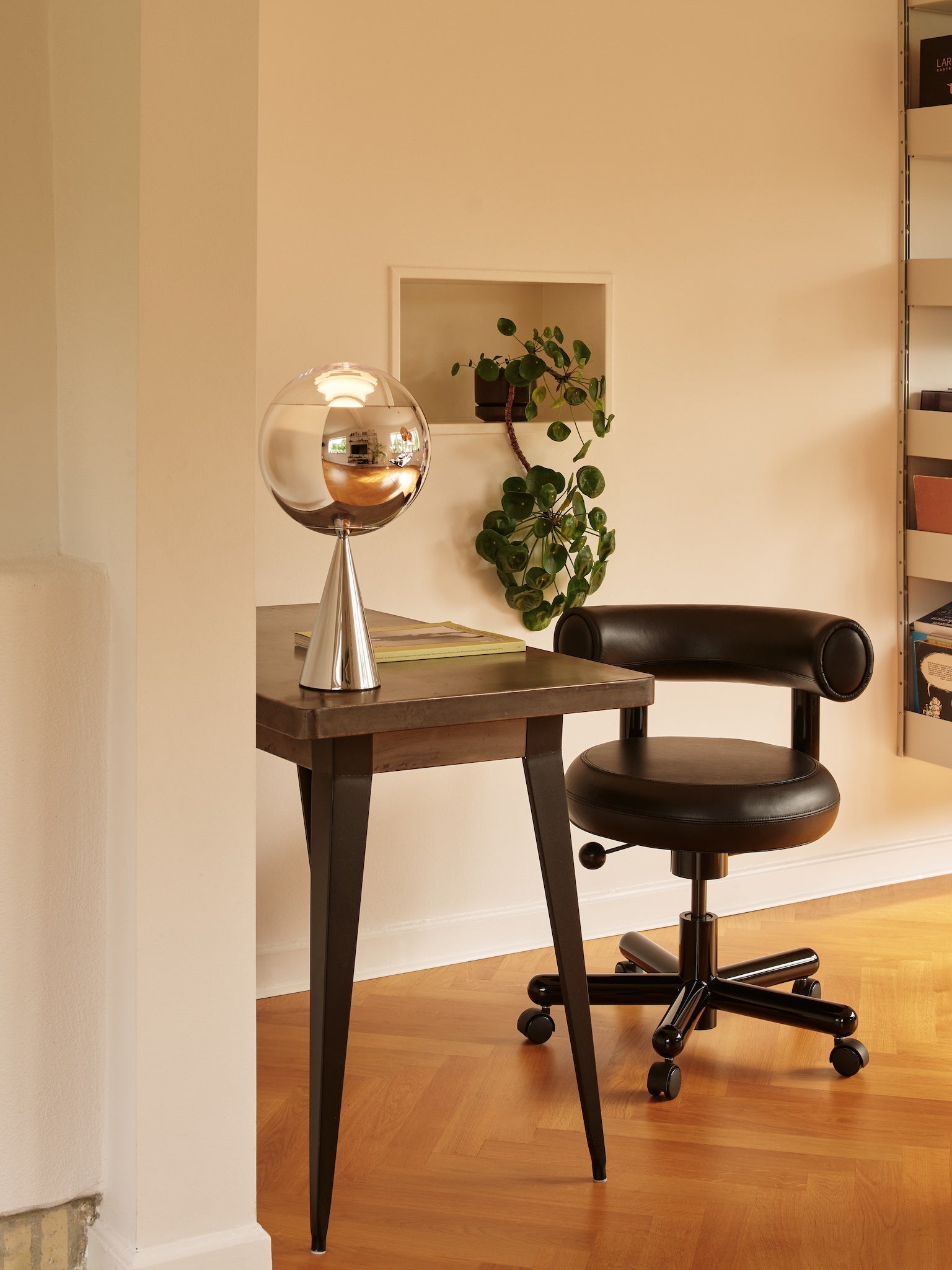 Bürostuhl FAT Work von Tom Dixon - Homeoffice