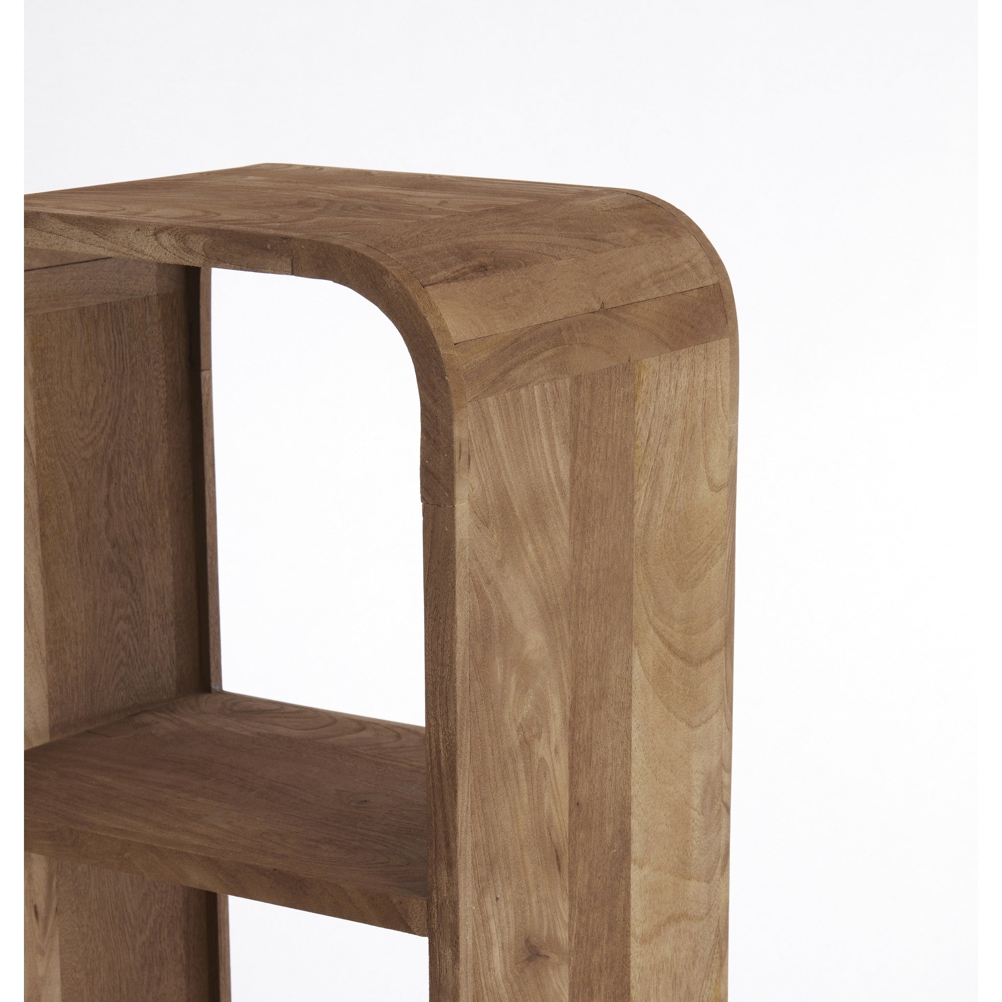 Offenes Hochregal aus Holz für Bücher und Deko