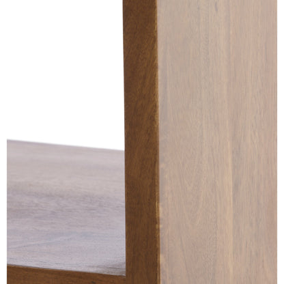 Natürliches Hochregal im modernen Design