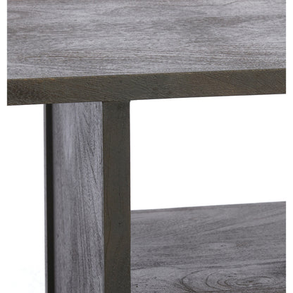 Elegantes Sideboard mit offenen Ablagen und weicher Silhouette