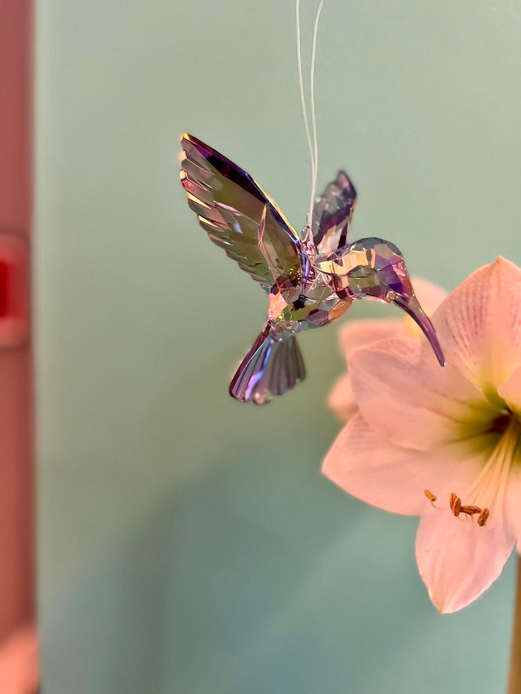 dekoration-aufhaenger-kolibri-lila
