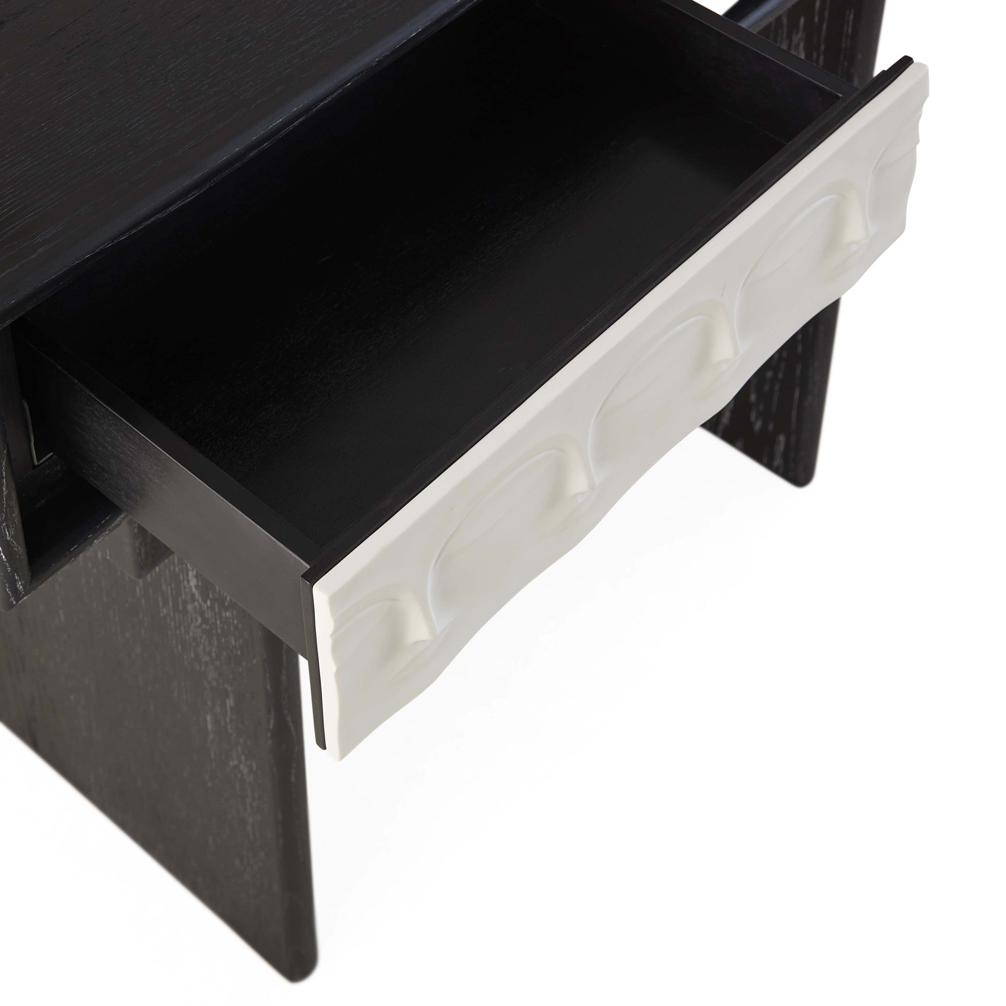 Nahaufnahme der Konsole Dora Maar Konsole von Jonathan Adler