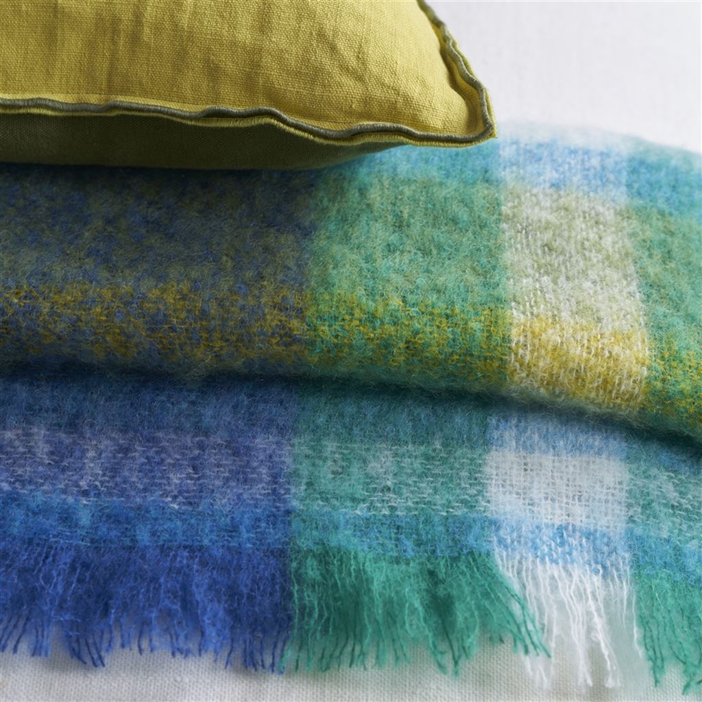 Mohair-Wolldecke FONTAINE COBALT von Designers Guild