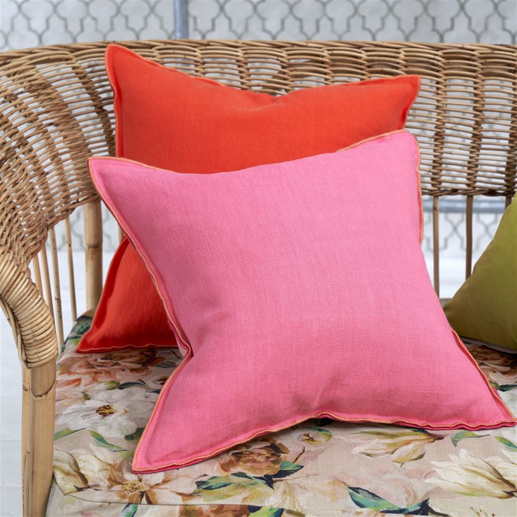 Kissen BRERA LINO HIBISCUS &amp; PEACH der Marke Designers Guild