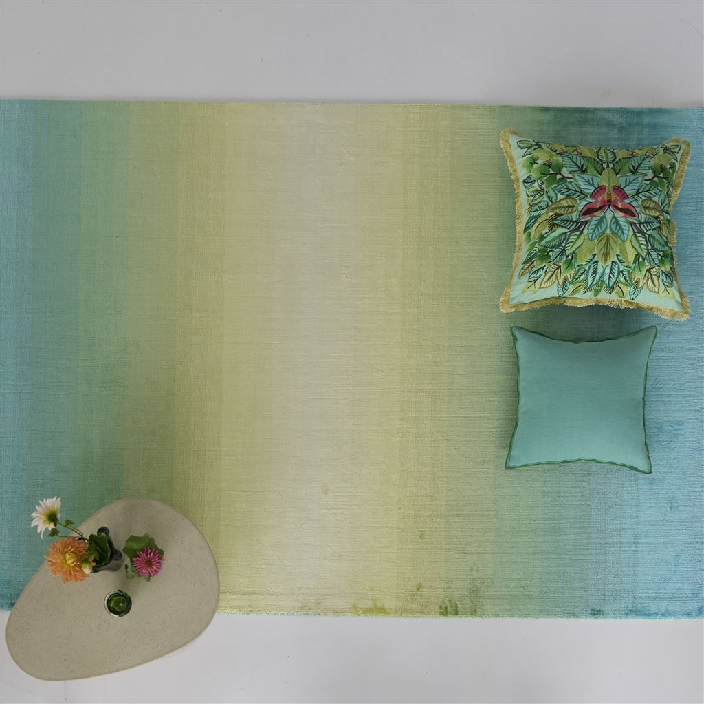 Kissen CELASTRINA EMBROIDERED TURQUOISE der Marke Designers Guild